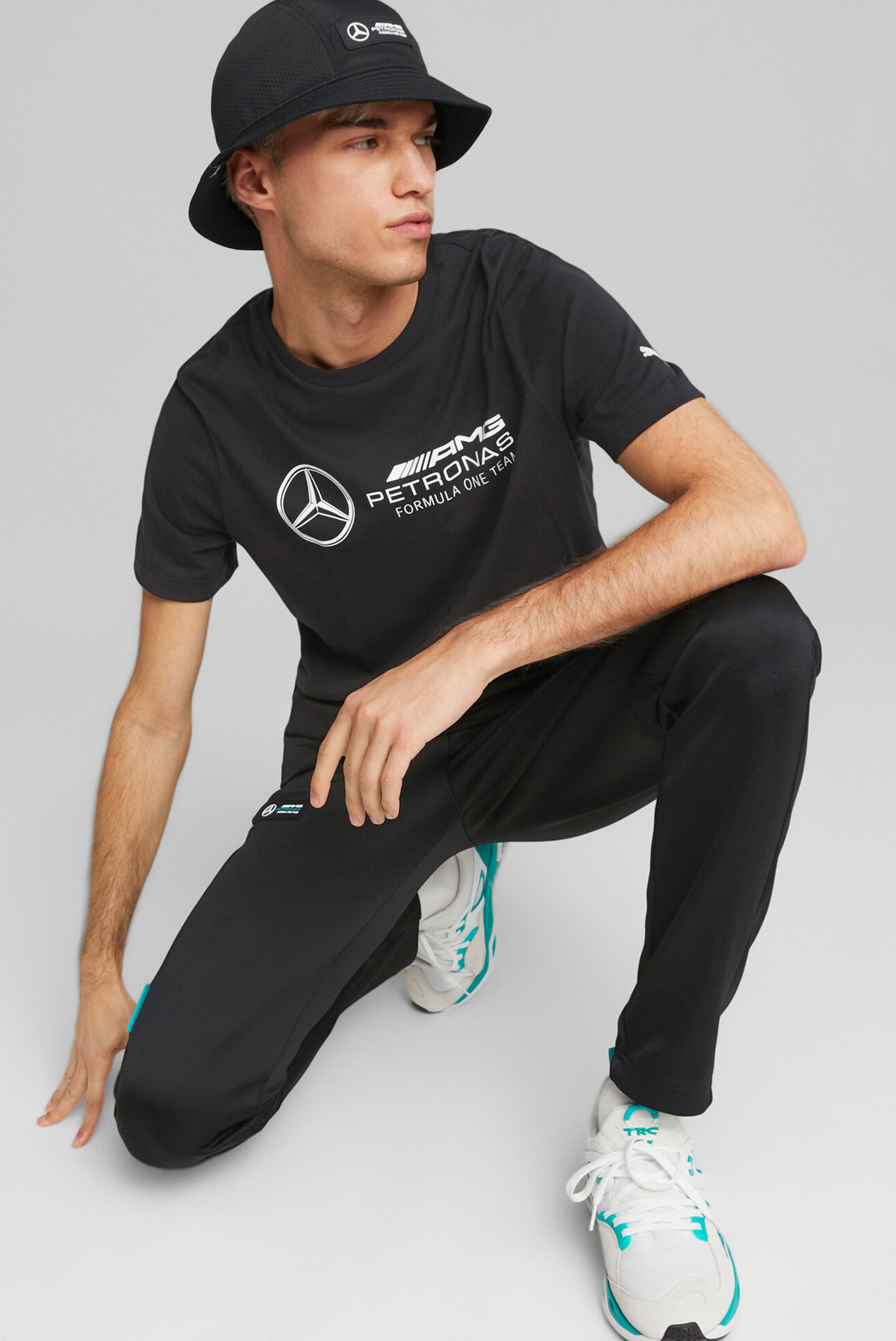 Футболка Mercedes AMG Petronas Motorsport F1 Essentials Logo Tee Men