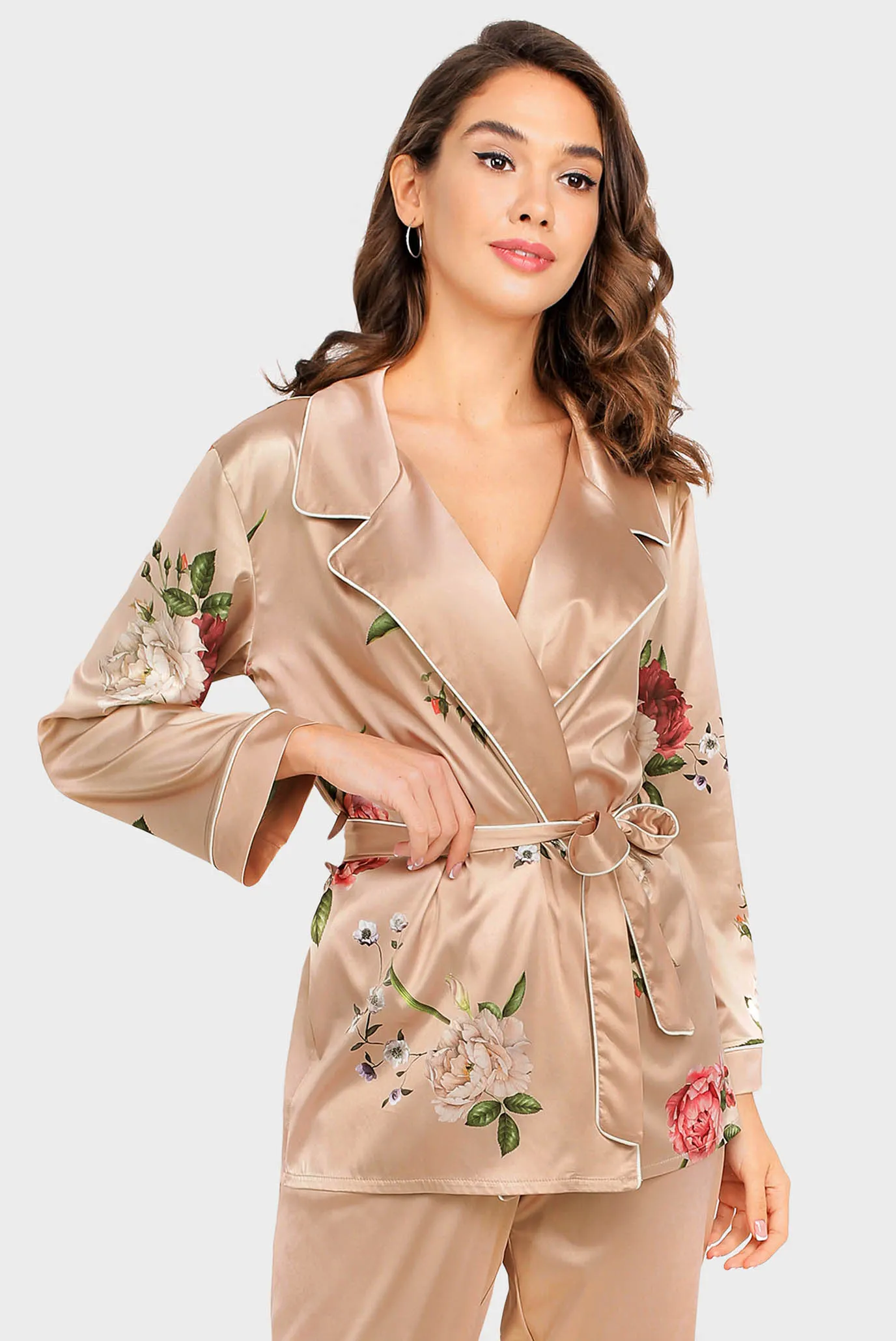 Жіноча бежева піжама (кардиган, брюки) 3