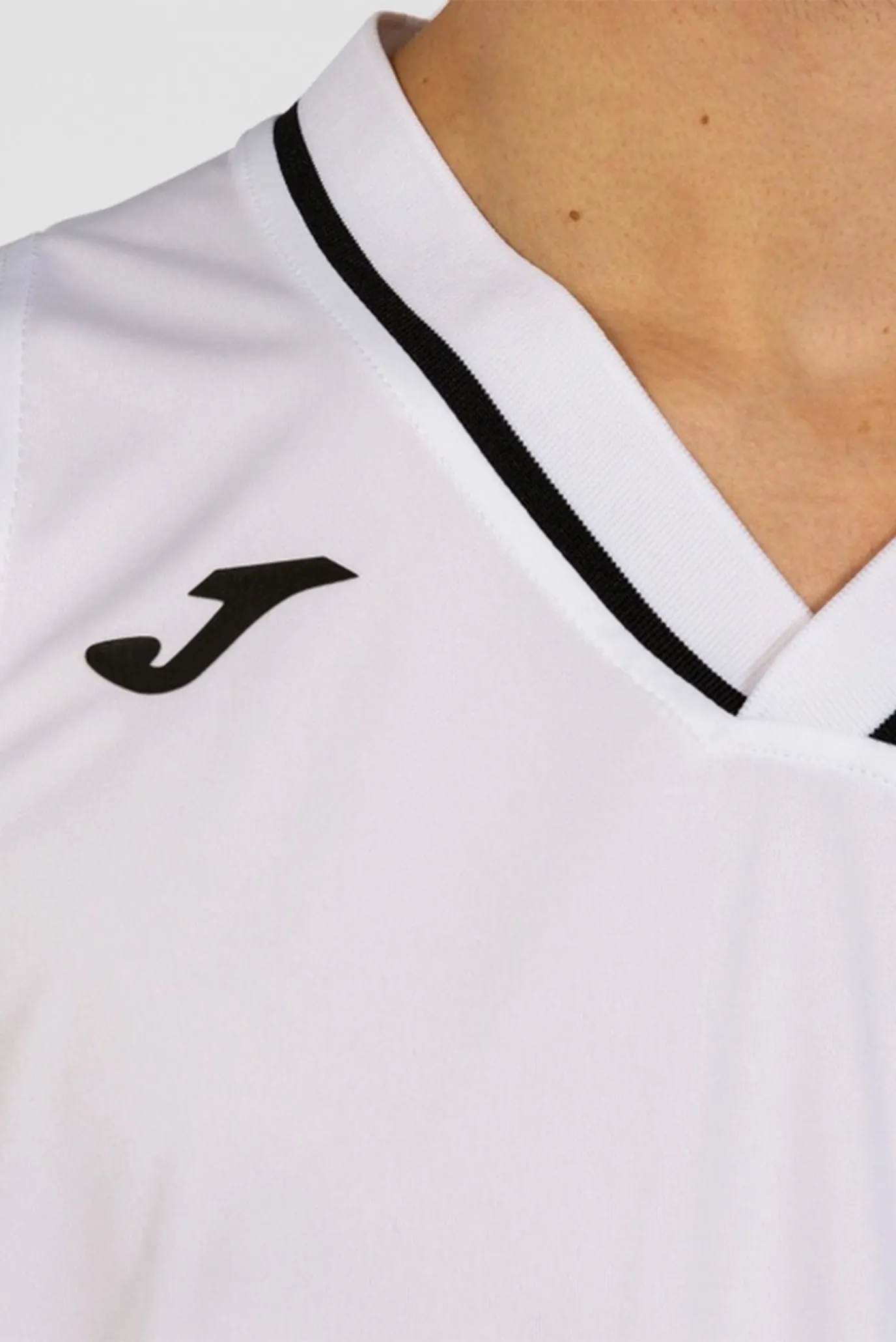 Чоловічий білий комплект одягу (майка, шорти) 3