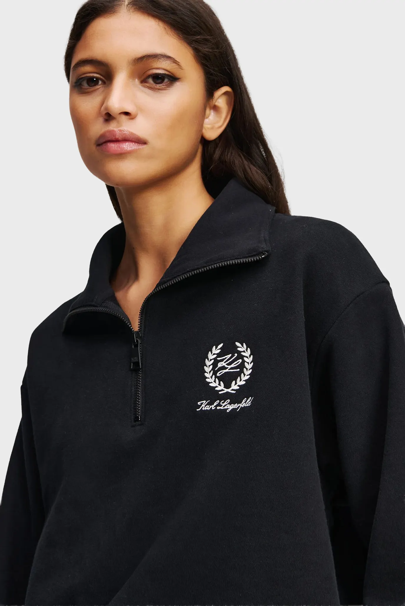 Женская черная кофта HOTEL KARL 4