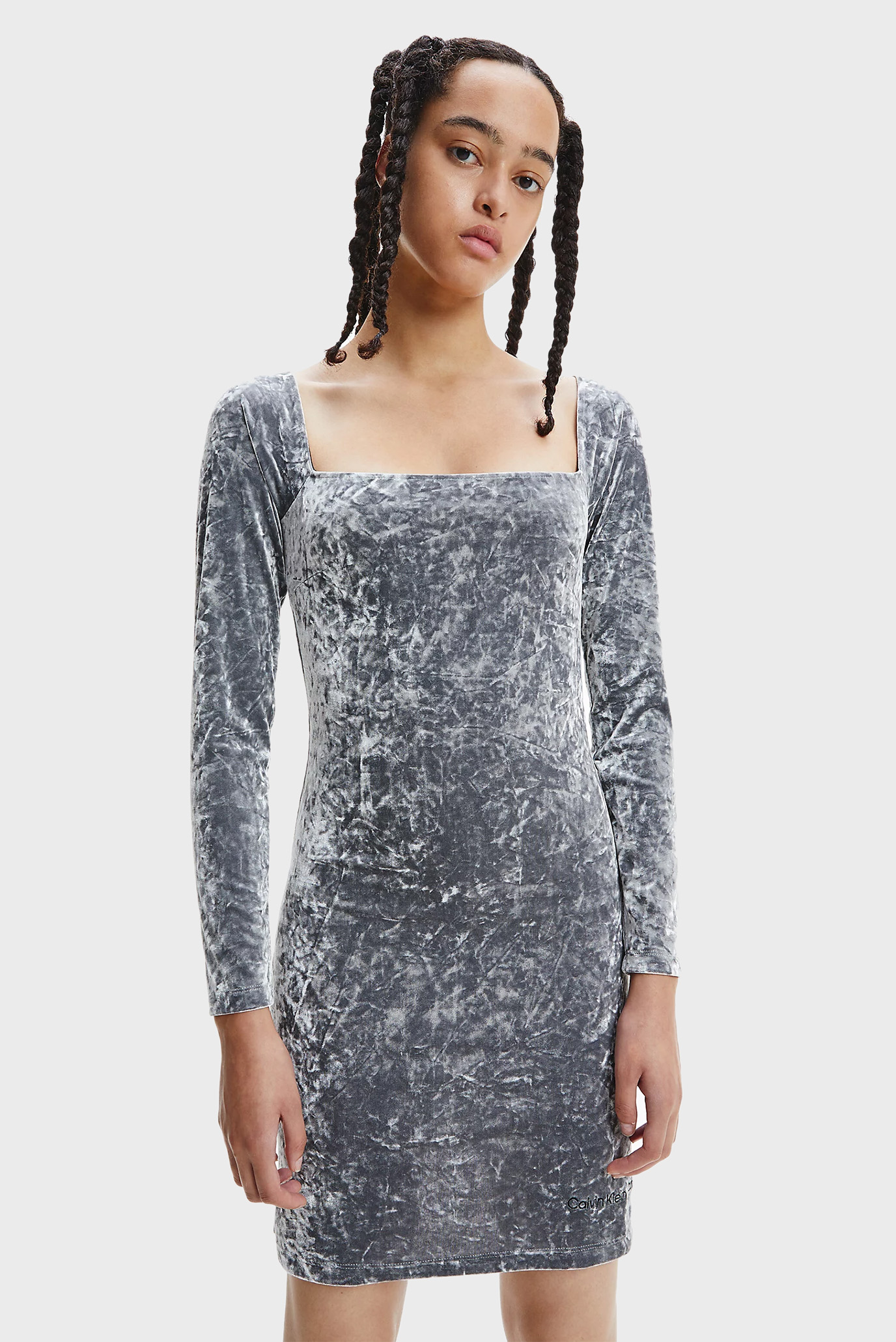 Женское серое бархатное платье METALLIC Серый M Calvin Klein Jeans J20J217681 Женское серое бархатное платье METALLIC Серый M Calvin Klein Jeans J20J217681