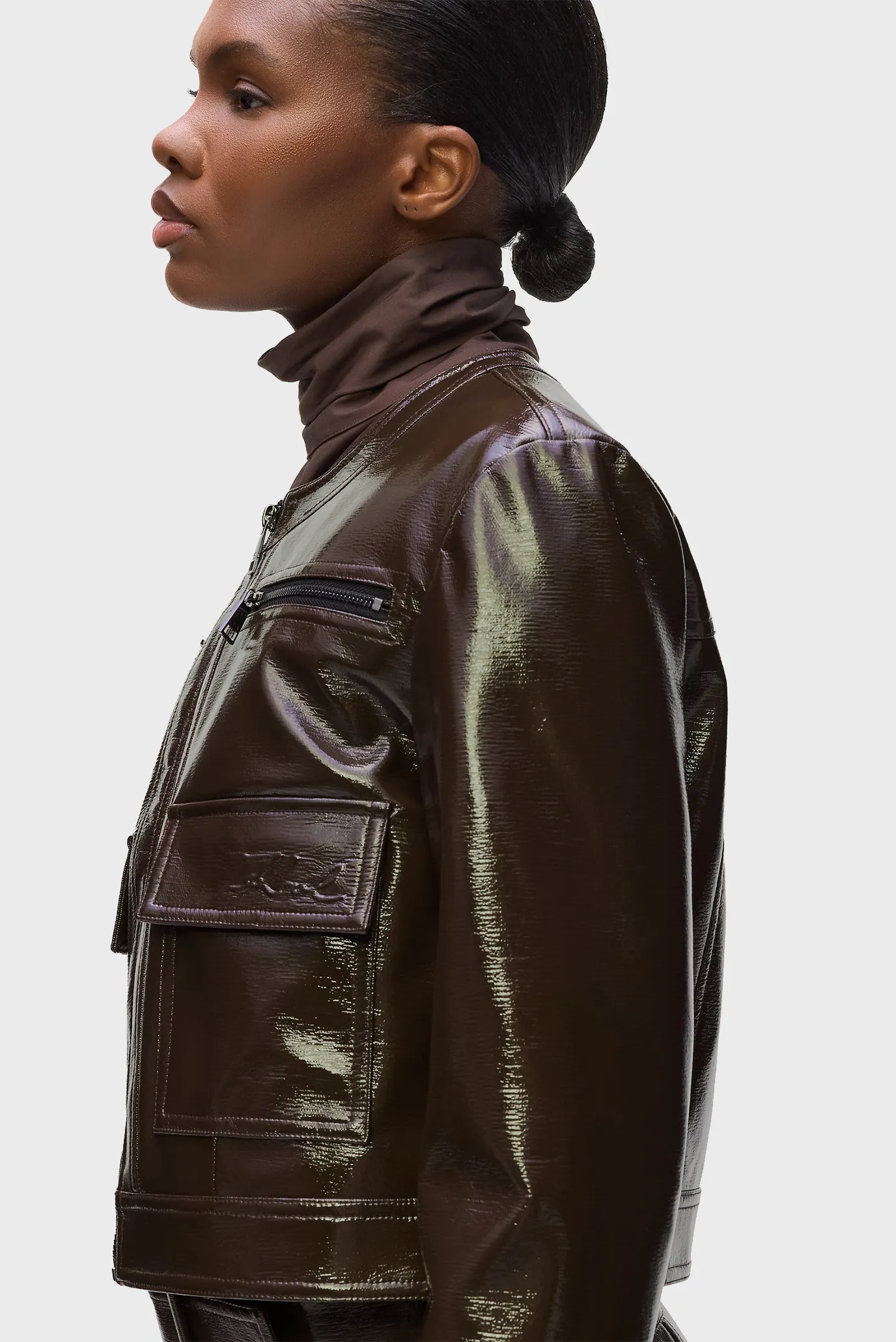 Женская темно-коричневая куртка patent 4