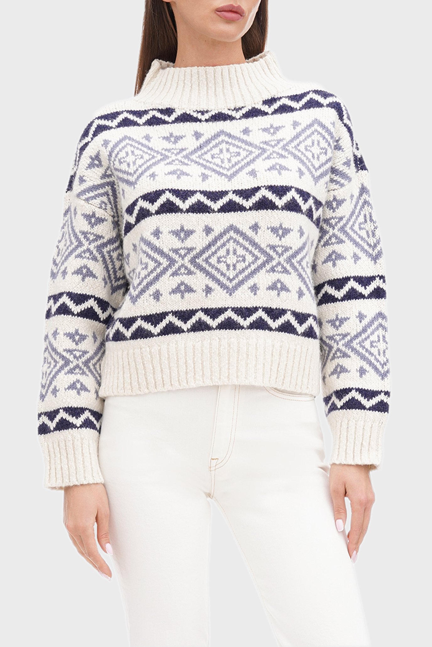 Жіночий білий вовняний светр c візерунком 1