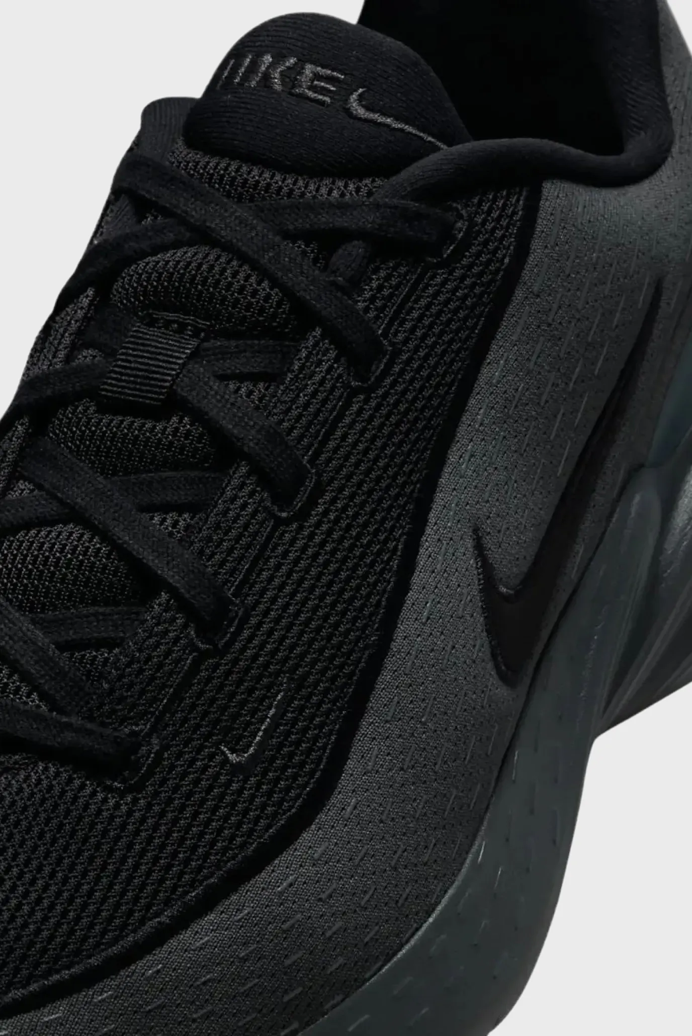 Чоловічі чорні кросівки 4