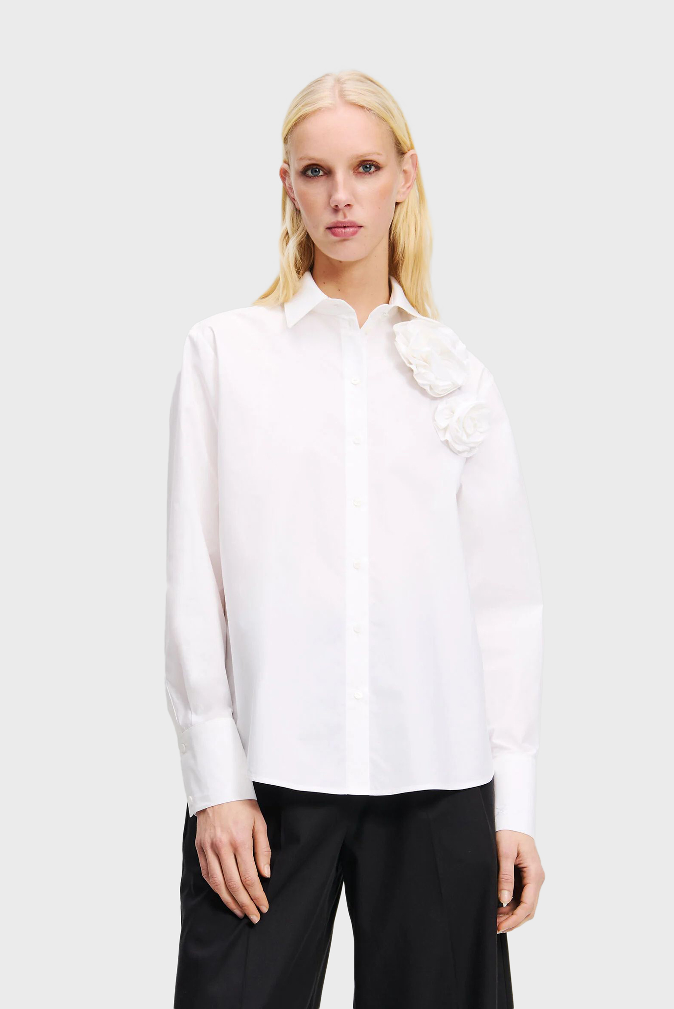 Женская белая рубашка FLOWER POPLIN BLOUSE Белый 38 Karl Lagerfeld A2W11011 Женская белая рубашка FLOWER POPLIN BLOUSE Белый 38 Karl Lagerfeld A2W11011
