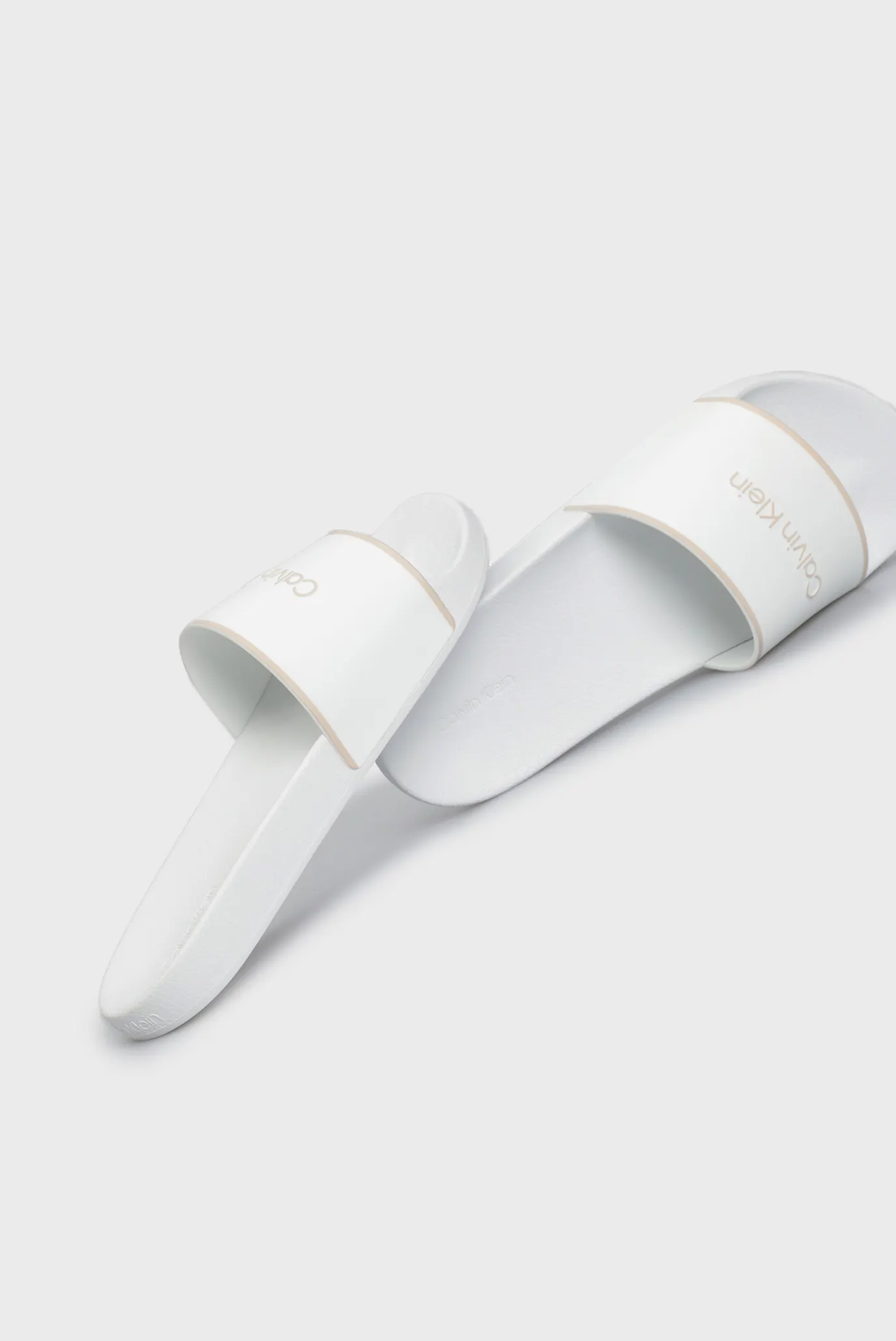 Женские белые слайдеры RUBBER POOL SLIDE 5