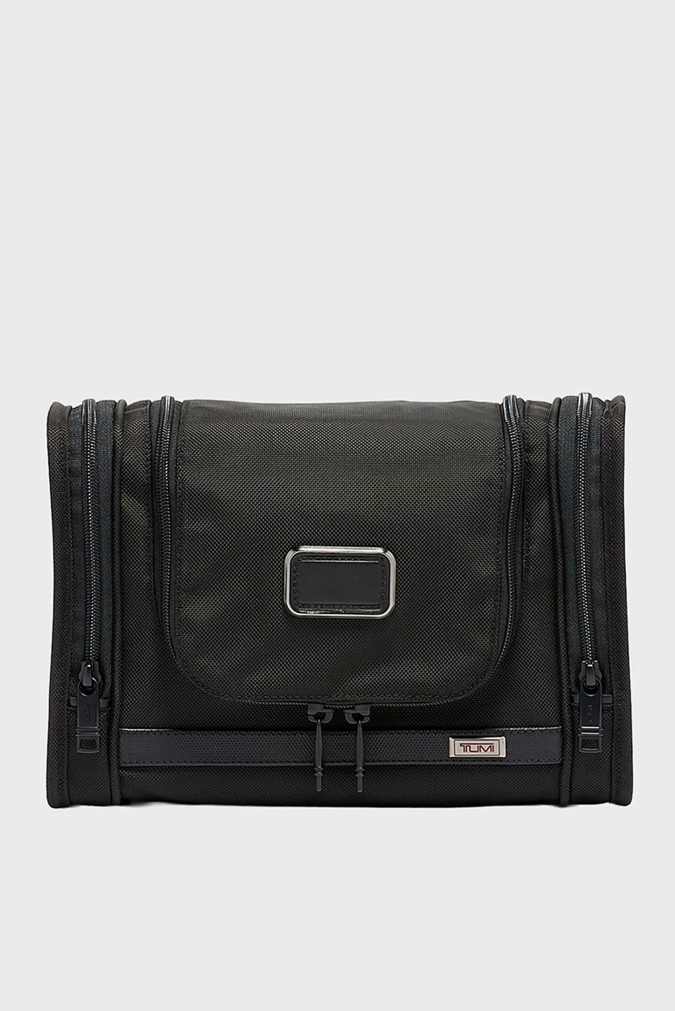 Черная косметичка ALPHA 1