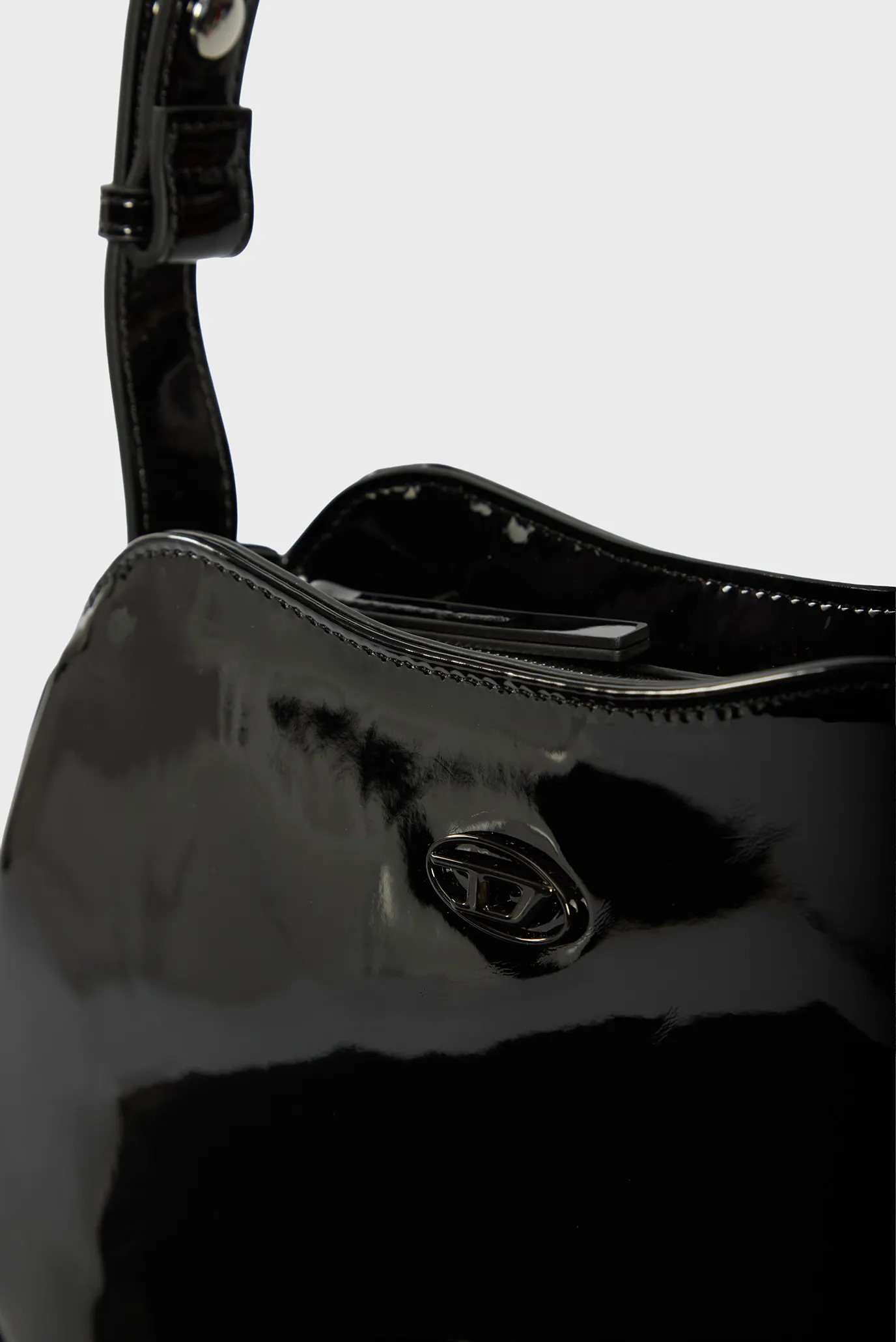 Жіноча чорна сумка PLAY 2