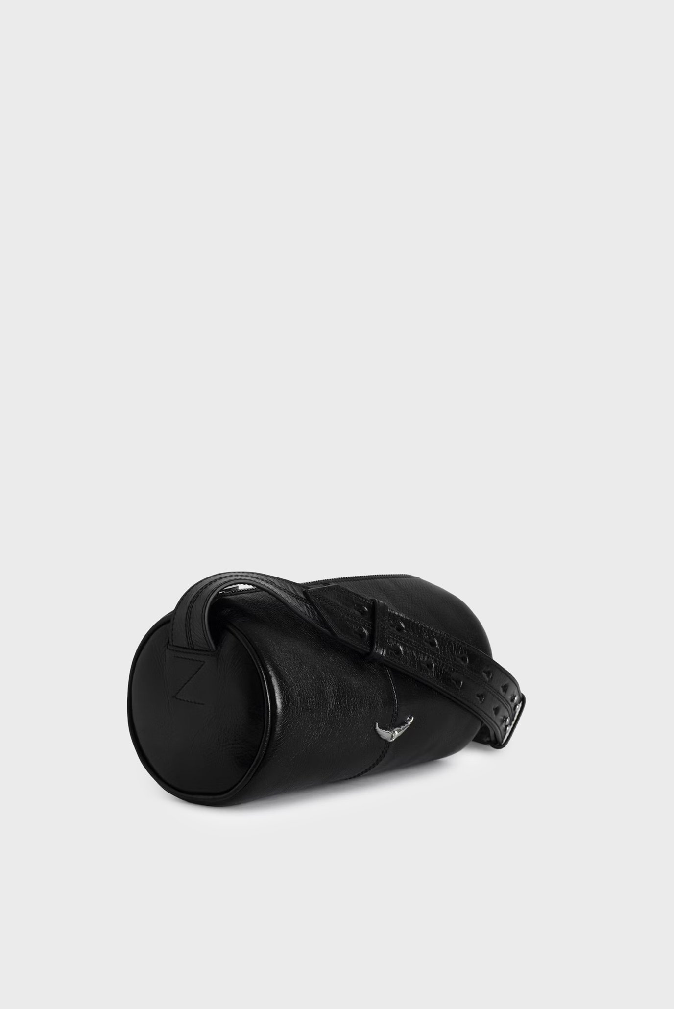 Женская черная кожаная сумка Le Doudou Black Barrel Черный ONESIZE ZADIG&VOLTAIRE LWBA03940_BLACK Женская черная кожаная сумка Le Doudou Black Barrel Черный ONESIZE ZADIG&VOLTAIRE LWBA03940_BLACK