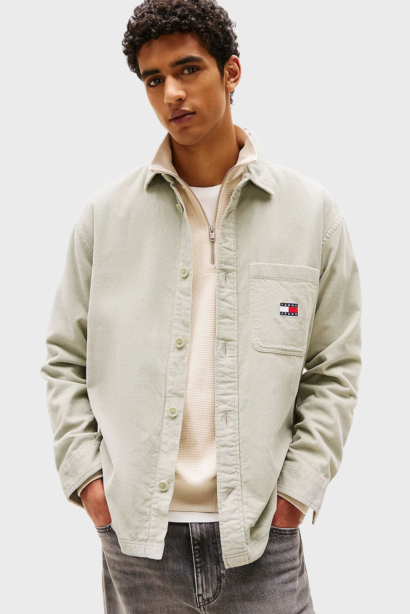 Мужская мятная рубашка BRICK CORD OVERSHIRT Ментоловый XL Tommy Jeans DM0DM21698 Мужская мятная рубашка BRICK CORD OVERSHIRT Ментоловый XL Tommy Jeans DM0DM21698