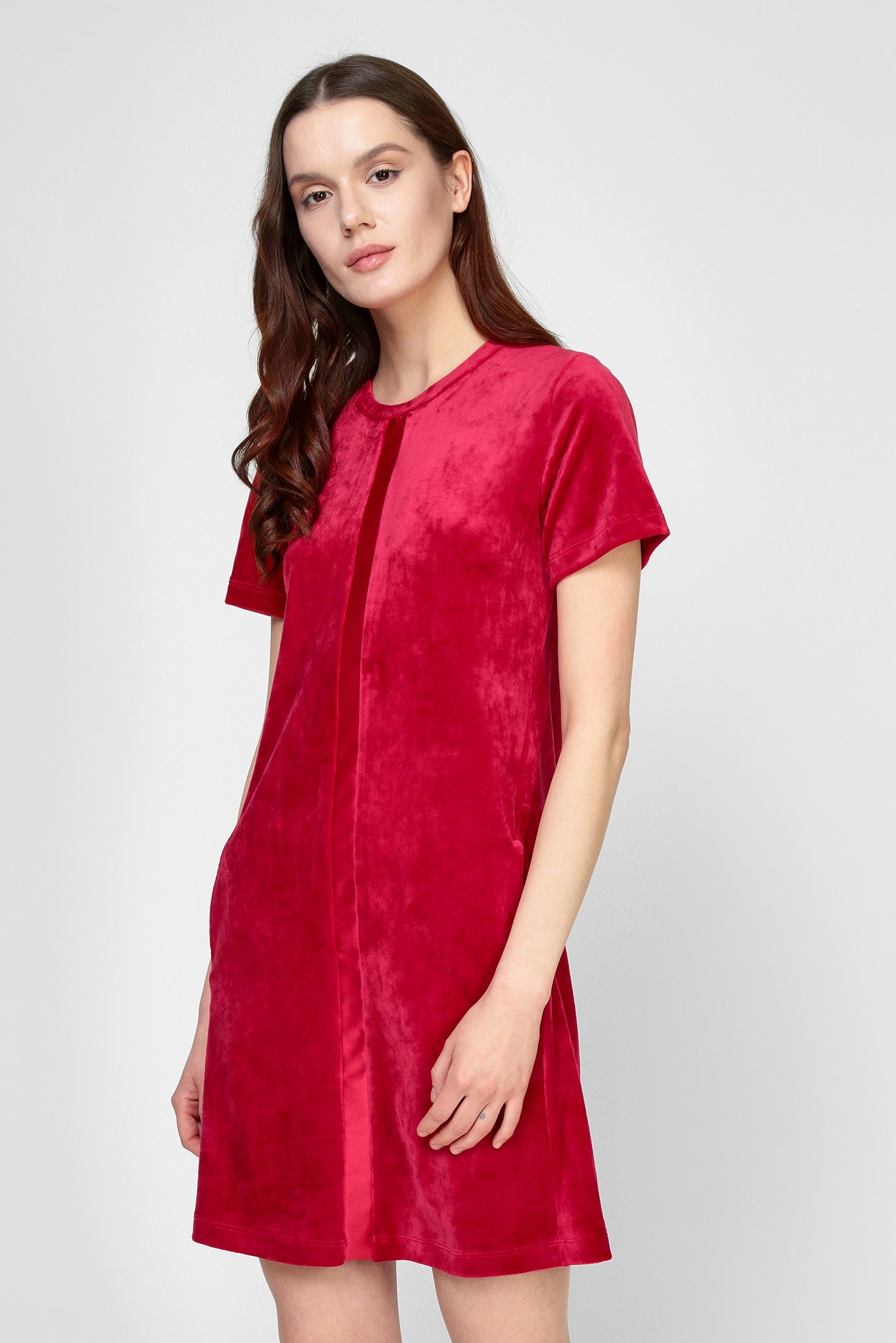 Женское красное велюровое платье 1