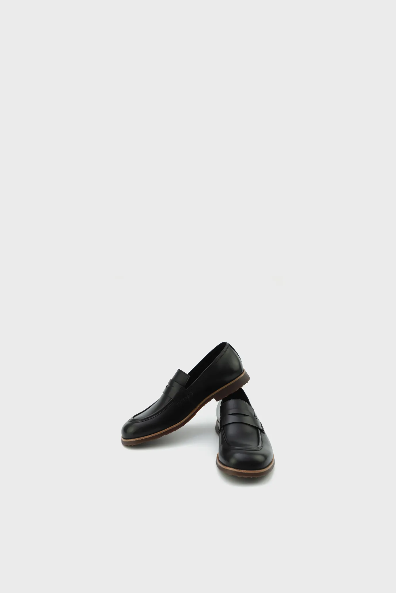 Чоловічі чорні шкіряні лофери 5