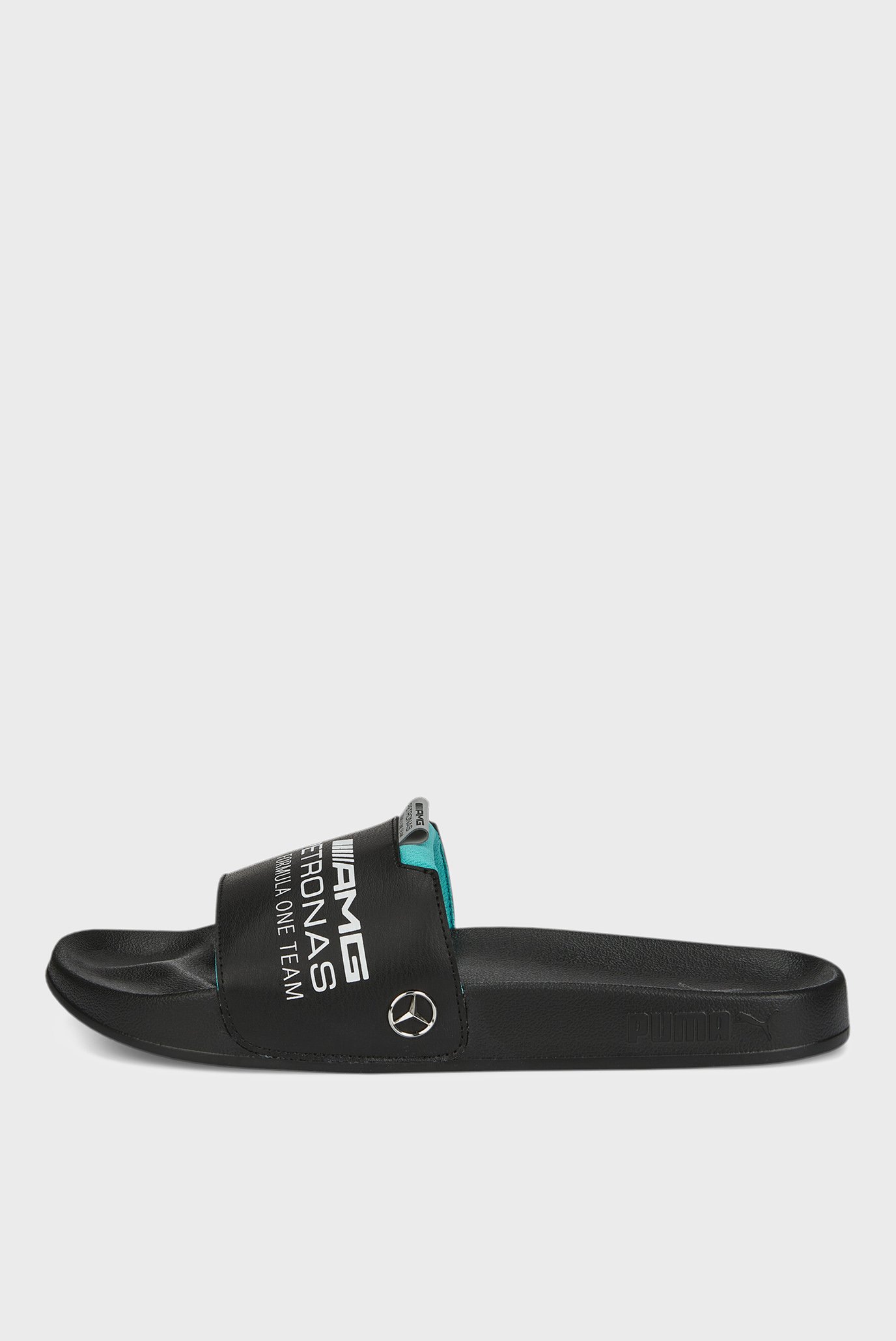 Puma mercedes hotsell flip flops black