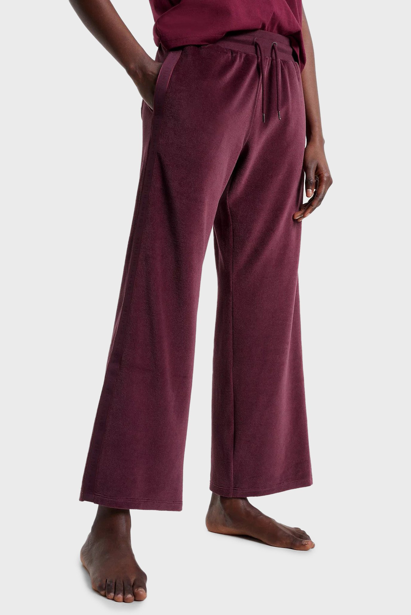 Женские бордовые велюровые брюки 1