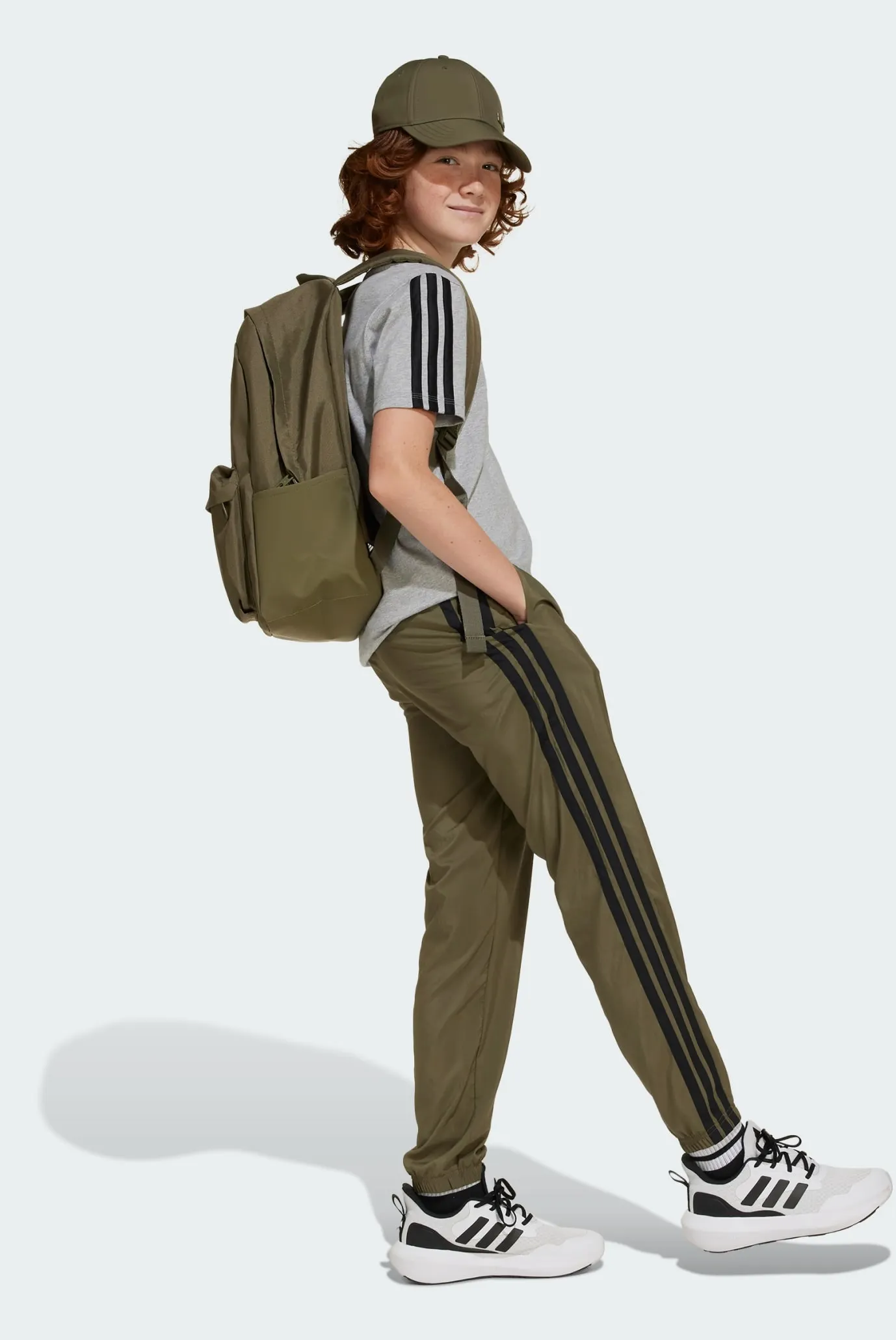 Детские оливковые спортивные брюки Essentials Climacool Kids 2