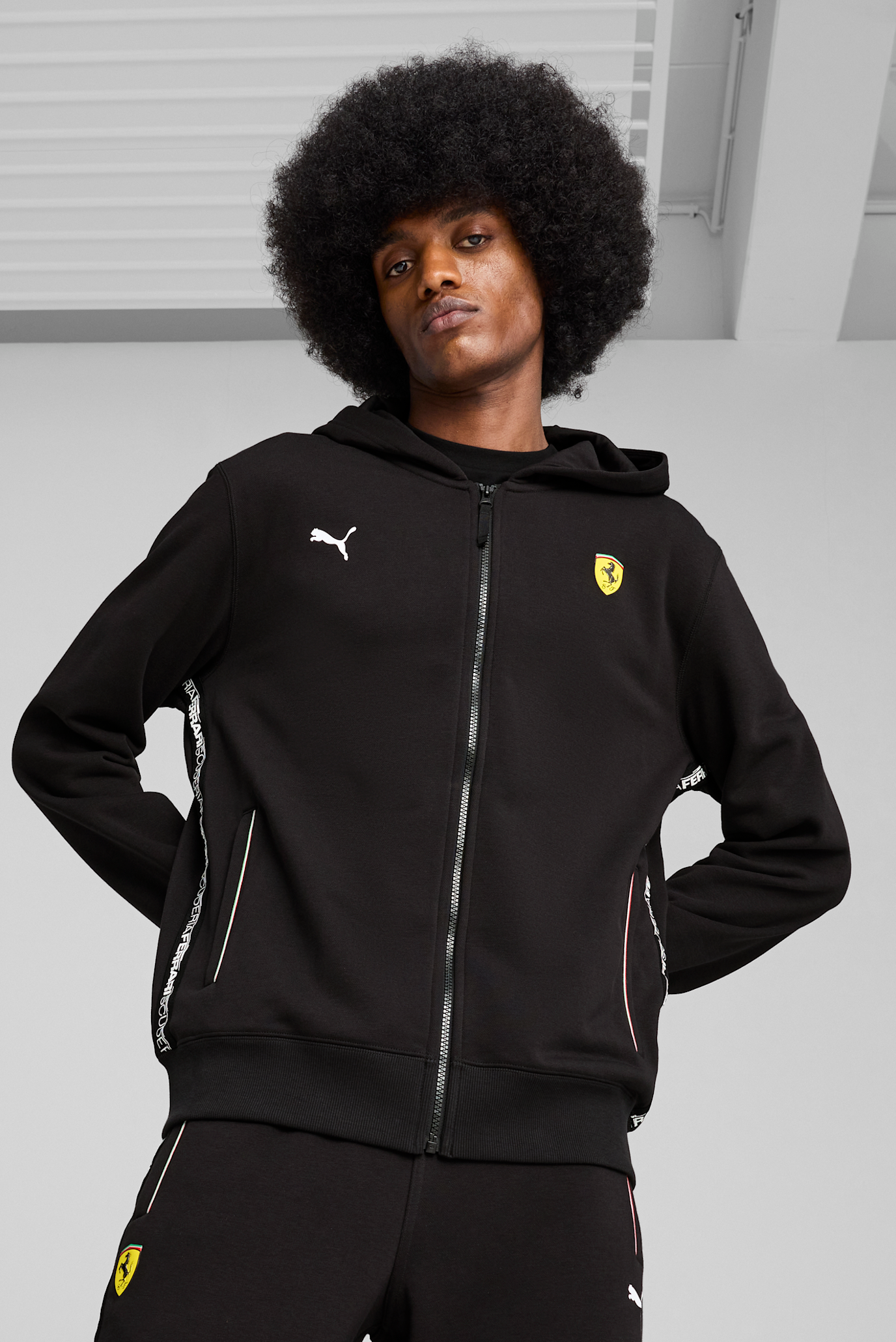 Чоловіче чорне худі Scuderia Ferrari Race Sweatjacket Men 1