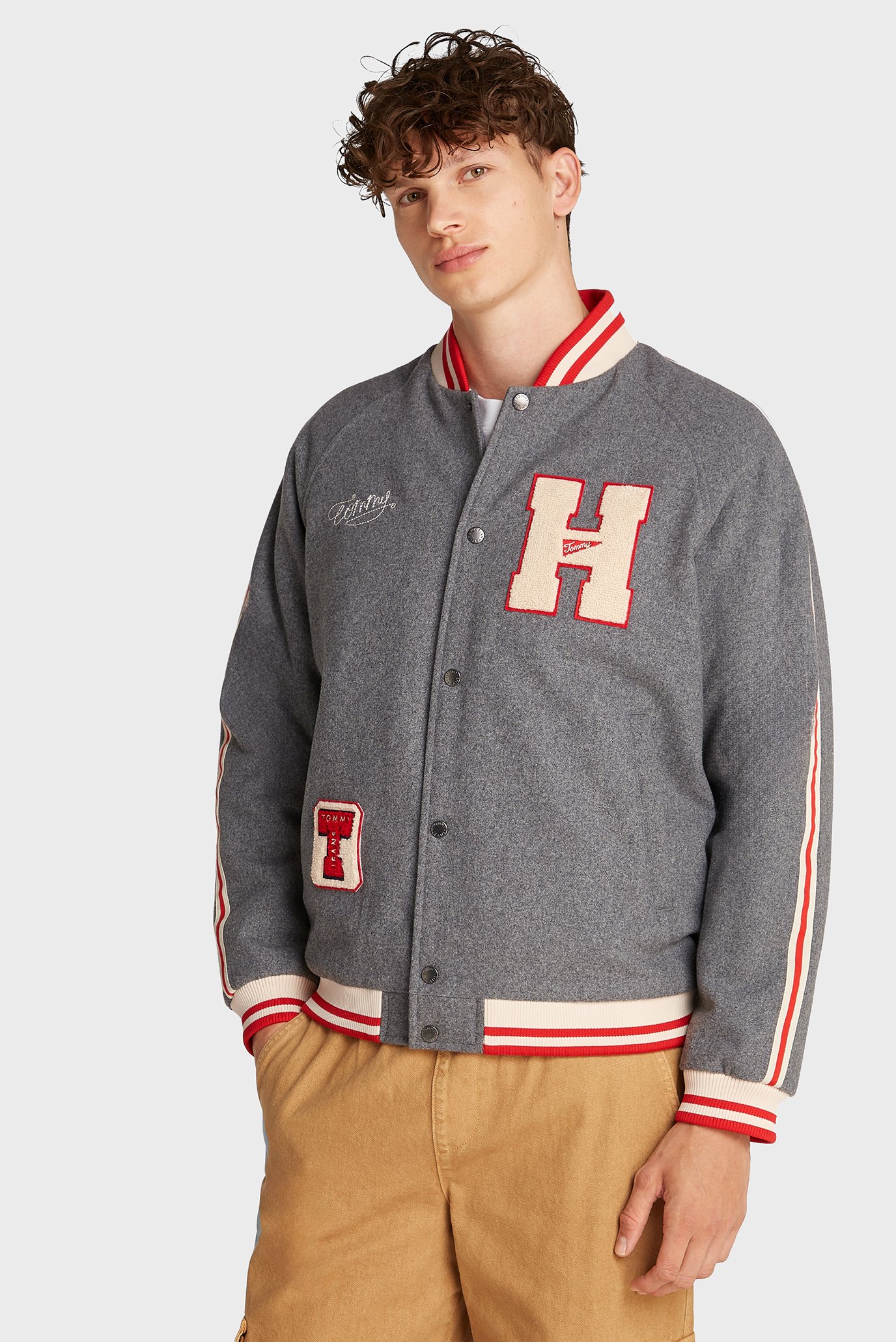 Мужской серый шерстяной бомбер Серый L Tommy Jeans DM0DM21268 Мужской серый шерстяной бомбер Серый L Tommy Jeans DM0DM21268