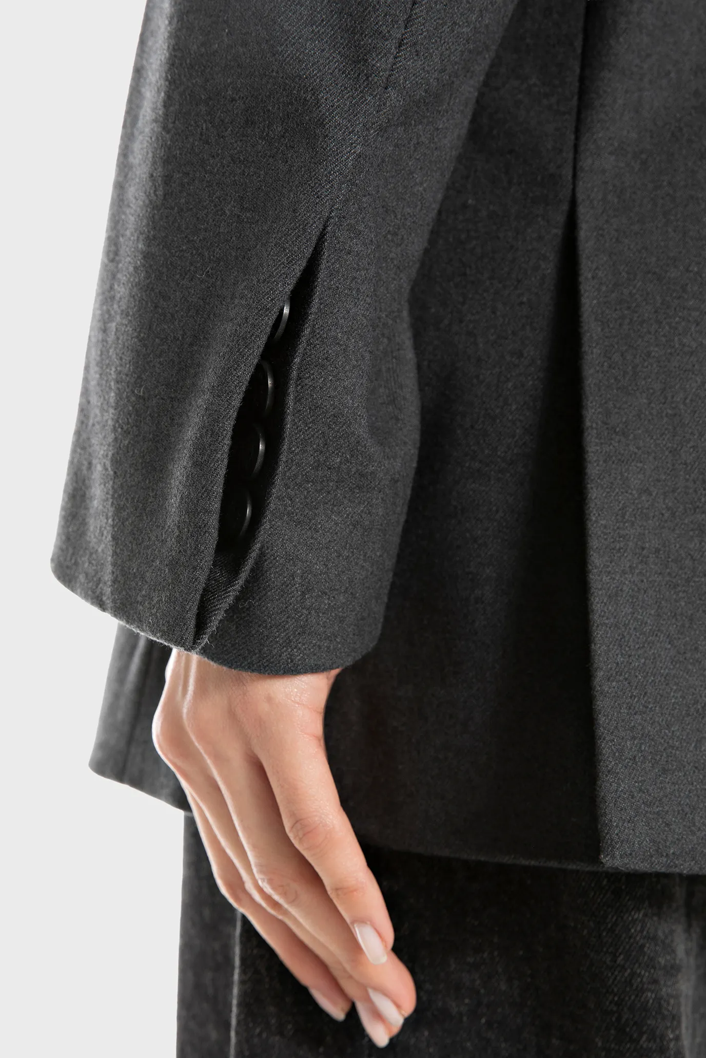 Женский темно-серый жакет 5