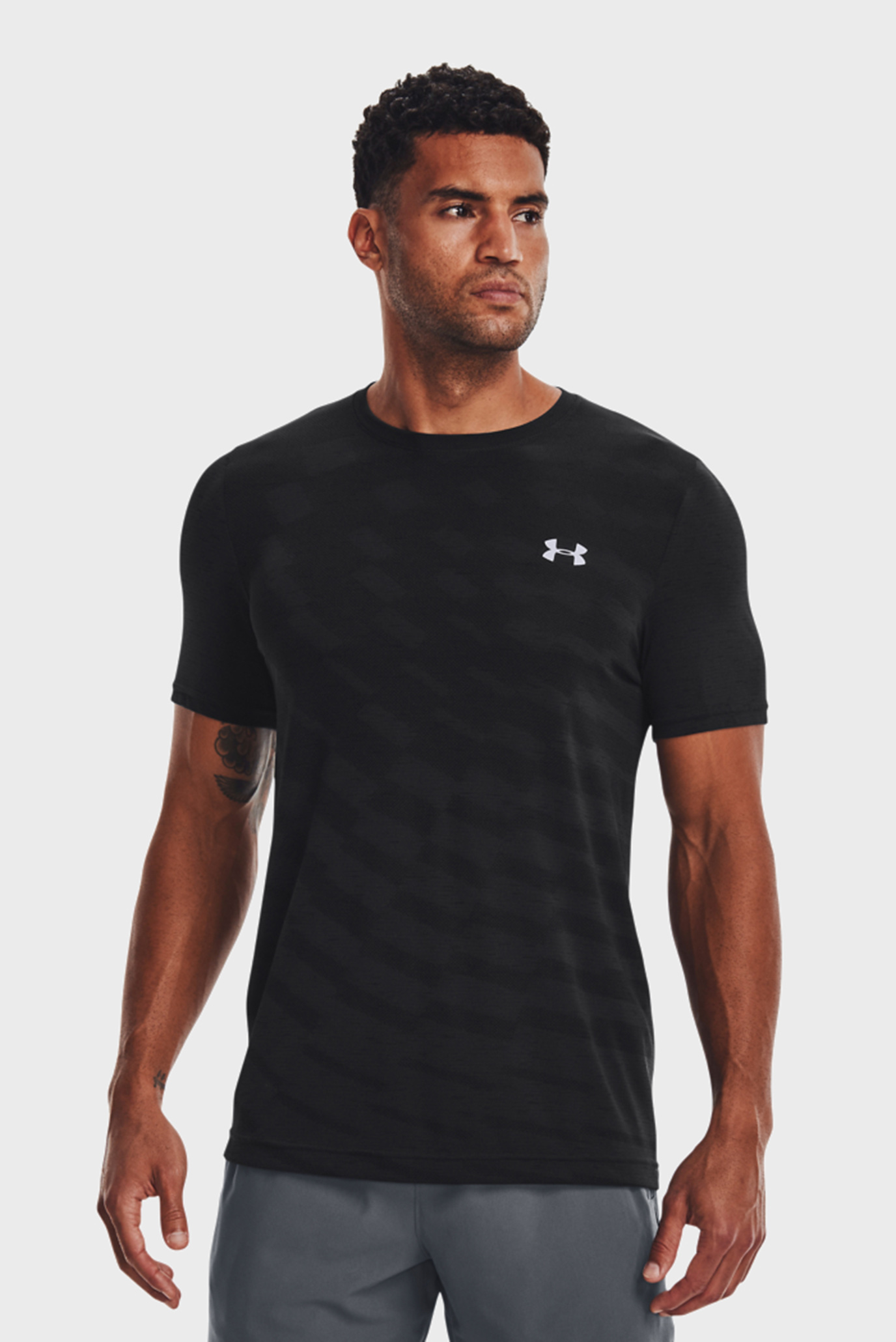Мужская черная футболка UA Seamless Radial SS 1