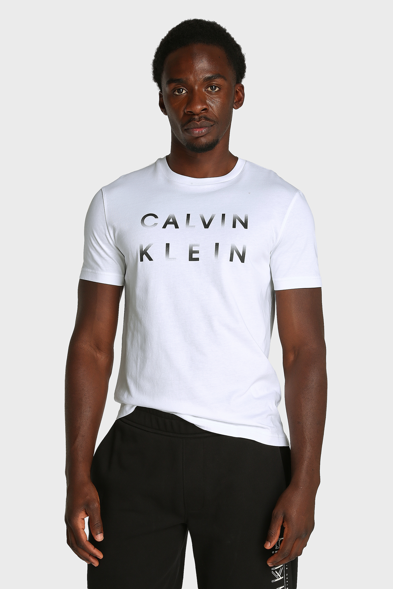 Мужская белая футболка CP-ENLARGED LOGO Белый M Calvin Klein K10K114156 Мужская белая футболка CP-ENLARGED LOGO Белый M Calvin Klein K10K114156