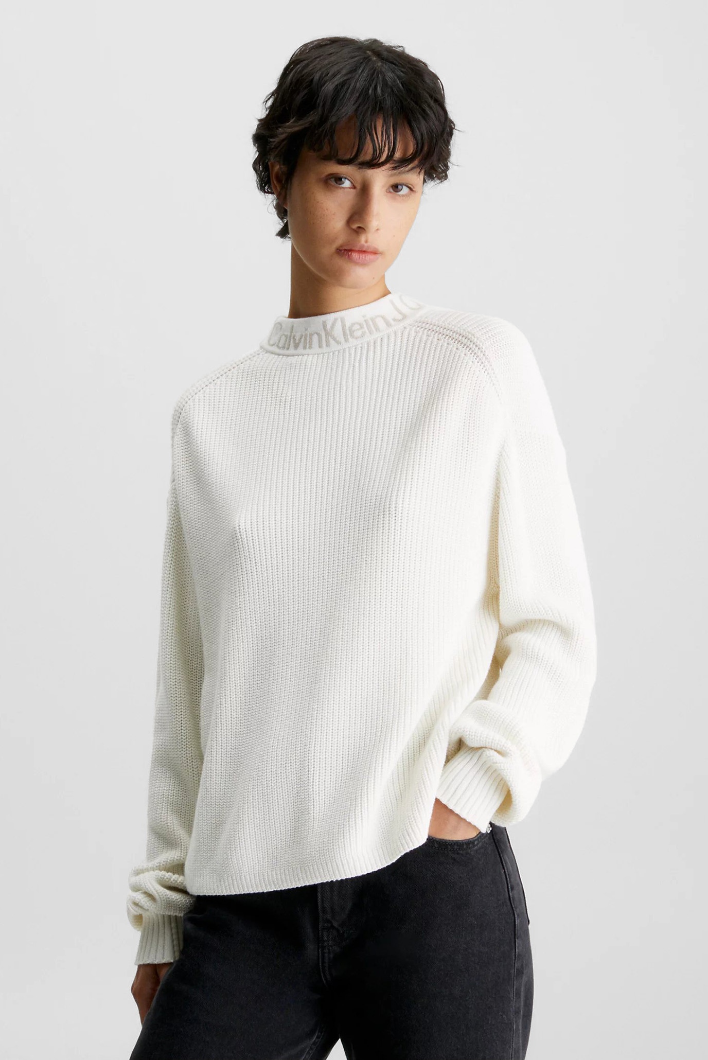 Жіночий білий светр LOGO INTARSIA 1