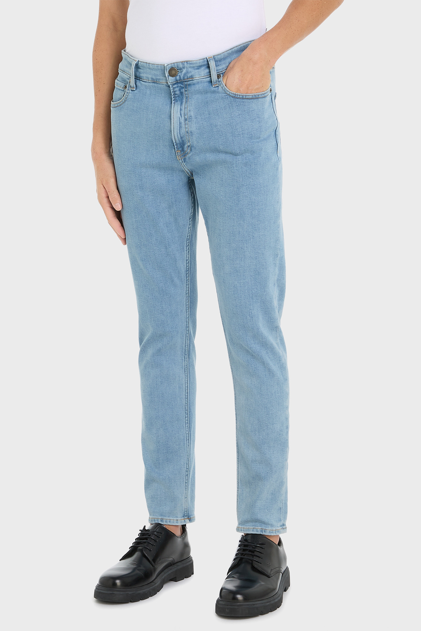 Мужские голубые джинсы TAPERED Голубой 34-32 Calvin Klein K10K112377 Мужские голубые джинсы TAPERED Голубой 34-32 Calvin Klein K10K112377