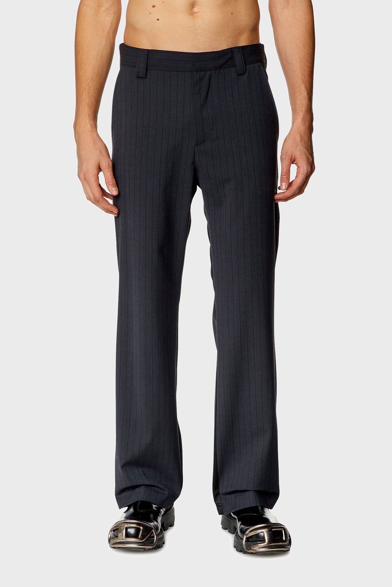 Чоловічі темно-сірі брюки у смужку P-WIRE 1