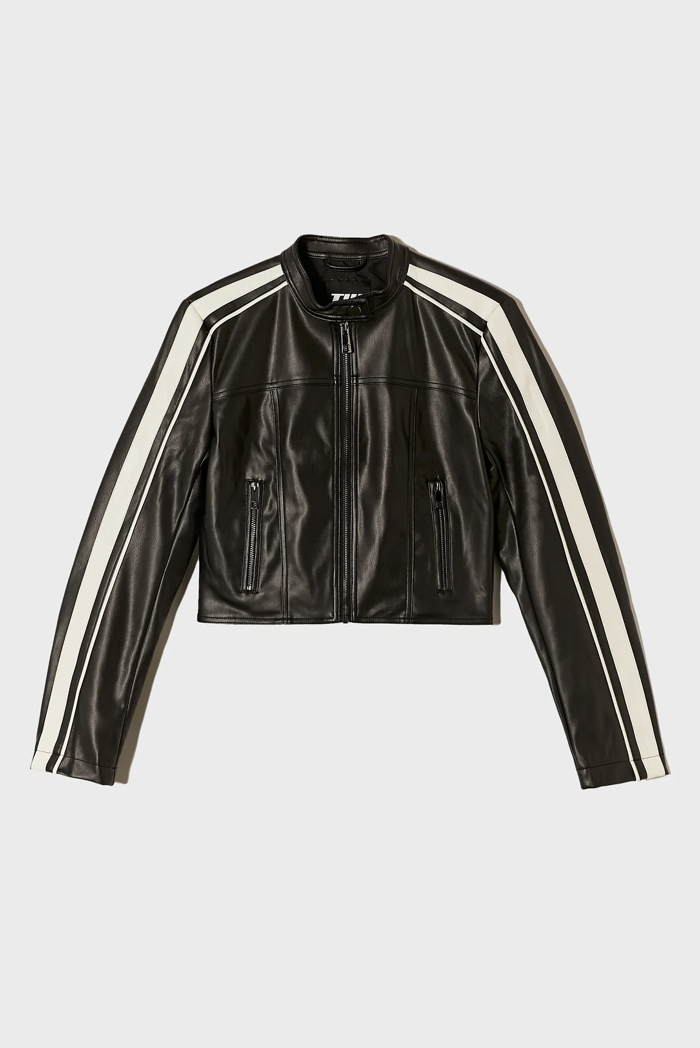 Жіноча чорна куртка 4