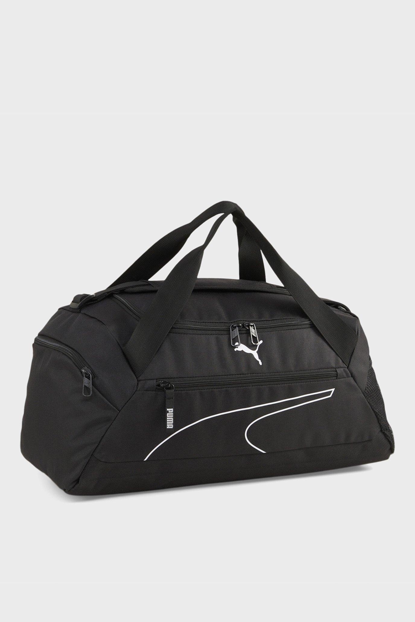 Черная спортивная сумка Fundamentals Small Sports Bag 1