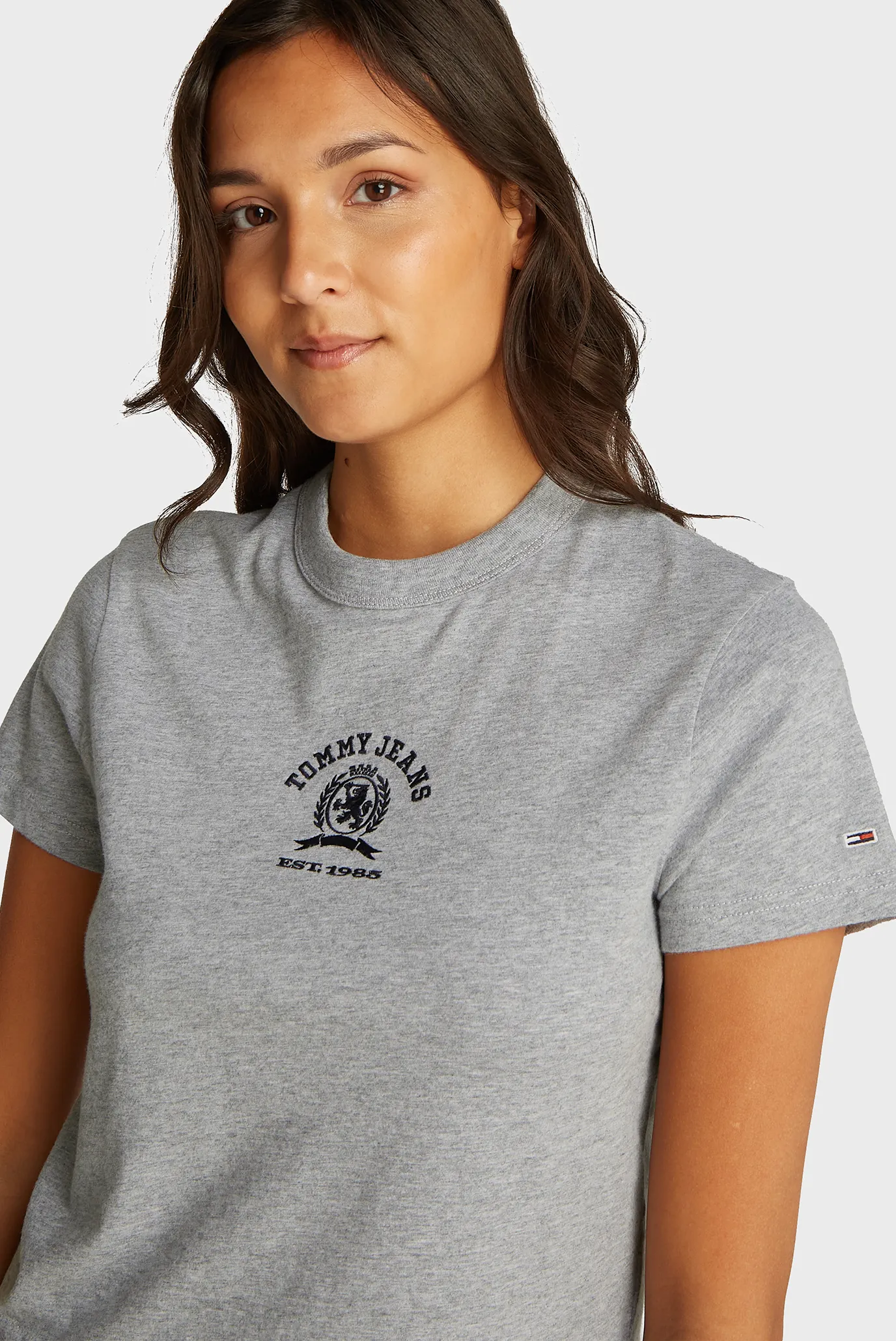 Женская серая футболка 4