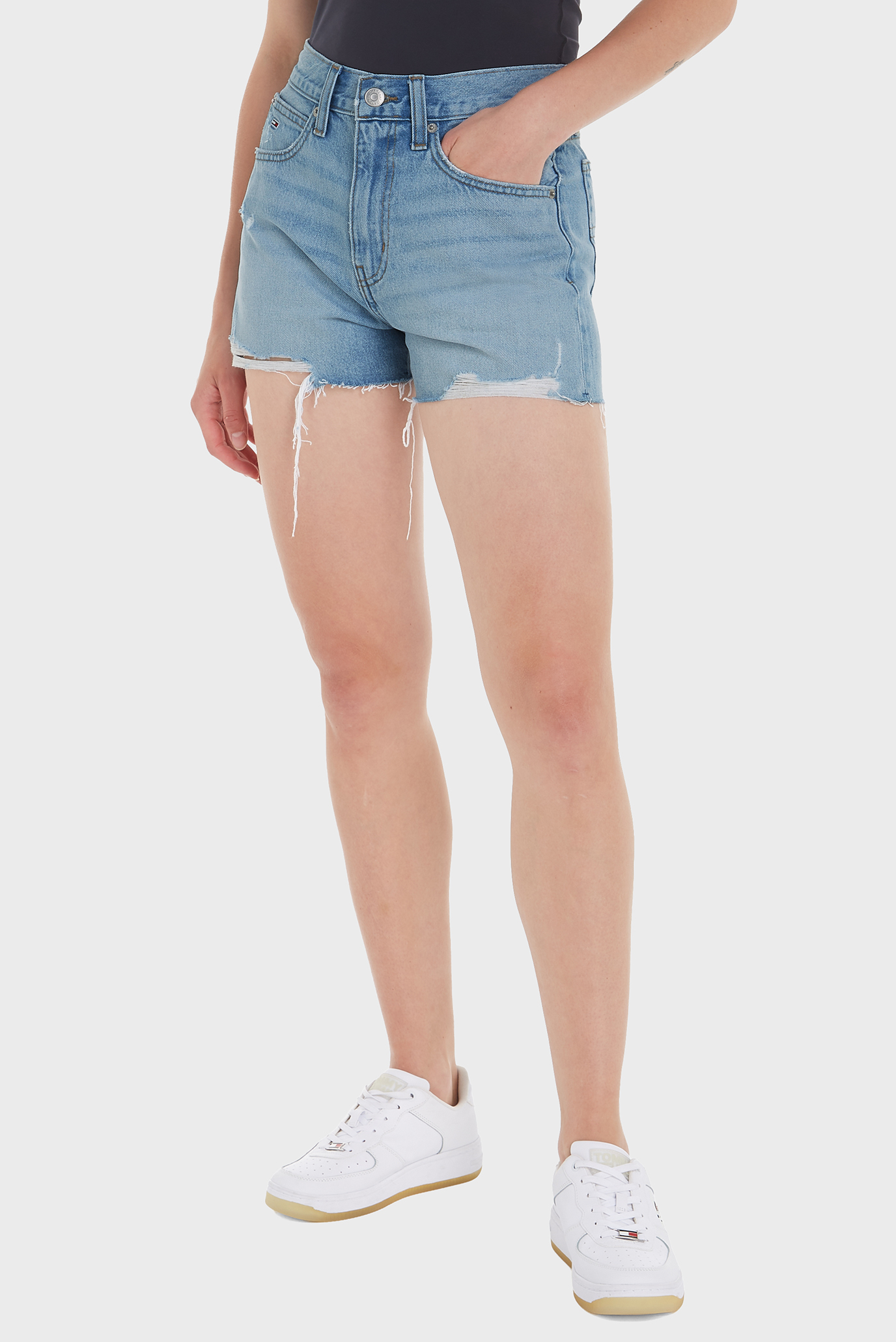 Женские голубые джинсовые шорты HOT PANT Голубой 29 Tommy Jeans DW0DW17641 Женские голубые джинсовые шорты HOT PANT Голубой 29 Tommy Jeans DW0DW17641