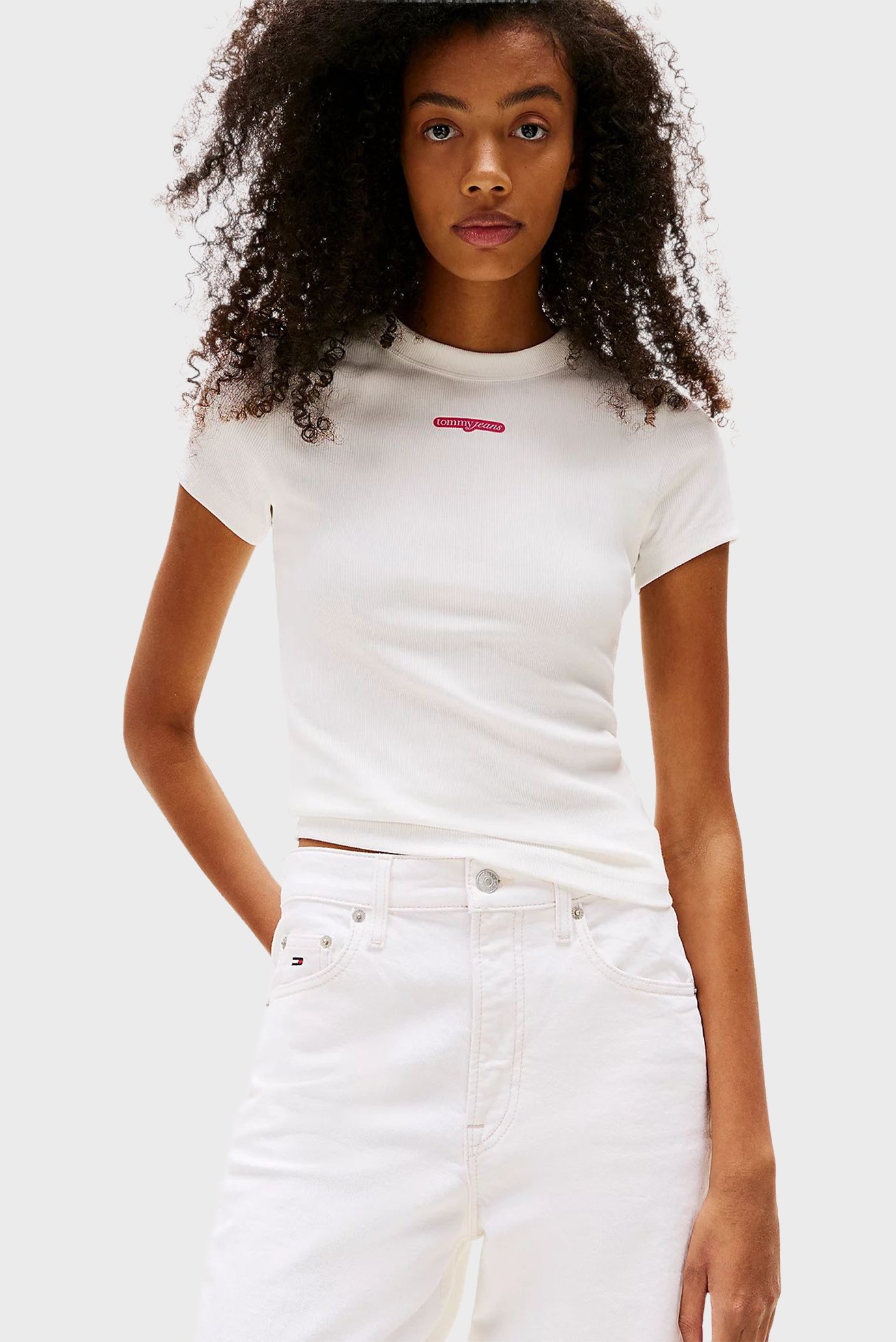 Женская белая футболка SLIM SCRIPT LABEL Белый S Tommy Jeans DW0DW21402 Женская белая футболка SLIM SCRIPT LABEL Белый S Tommy Jeans DW0DW21402