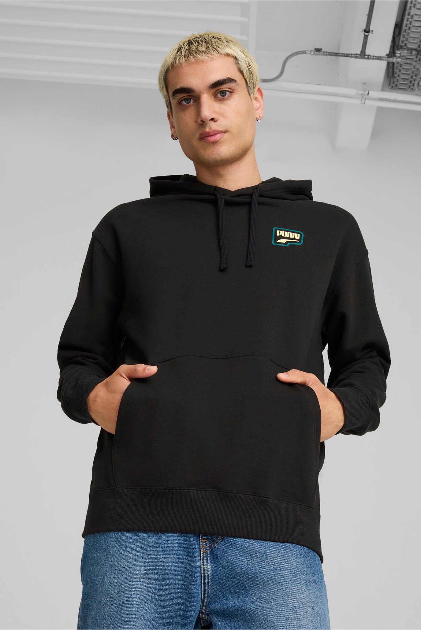 Мужское черное худи DOWNTOWN Graphic Hoodie Men 1