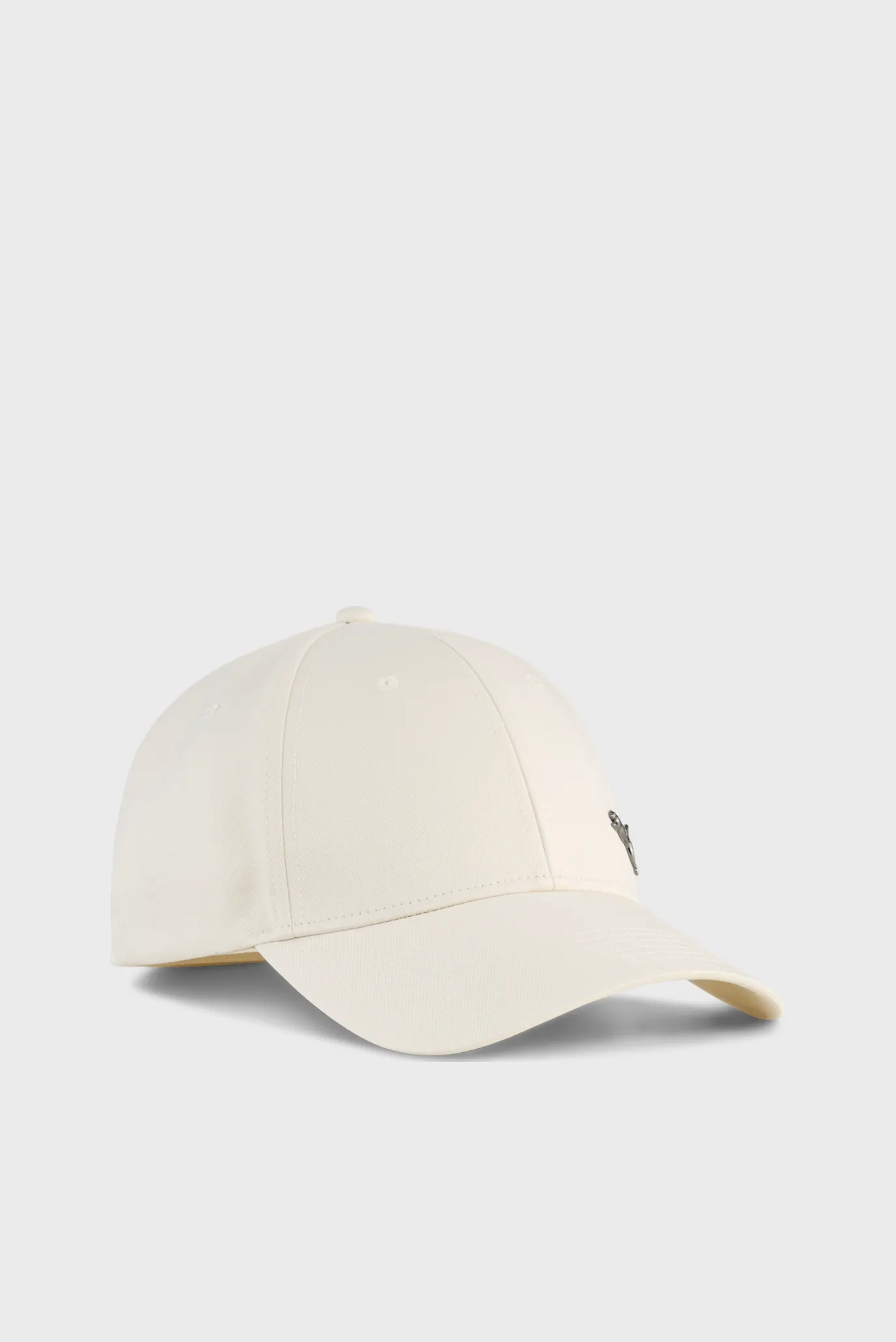Белая кепка ESS Metal PUMA Cat Baseball Cap 1