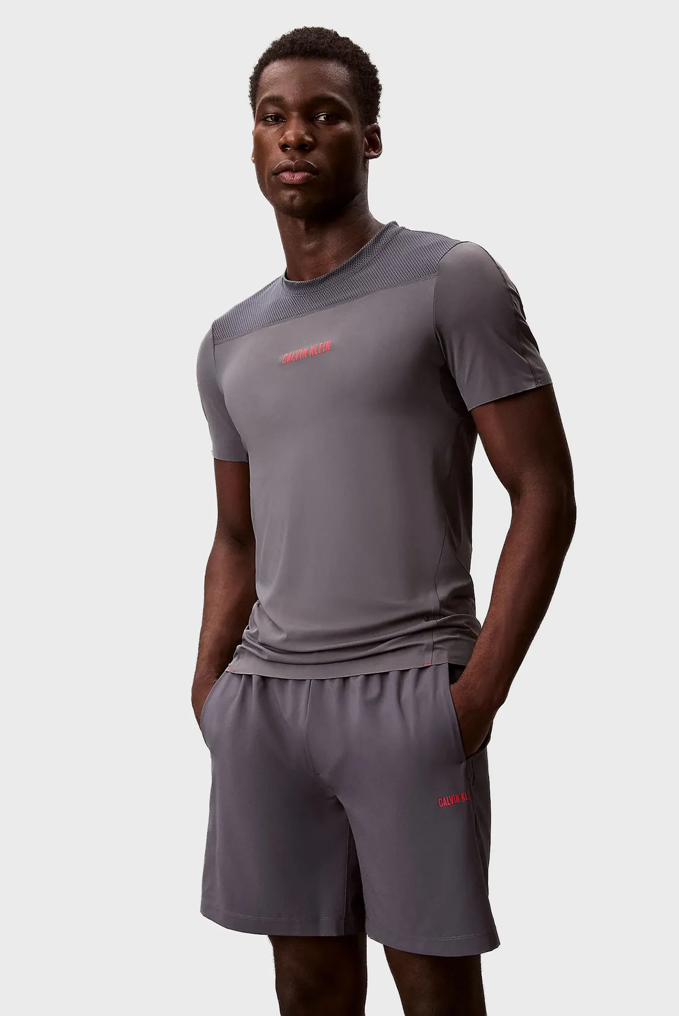 Мужские серые шорты WOVEN 1