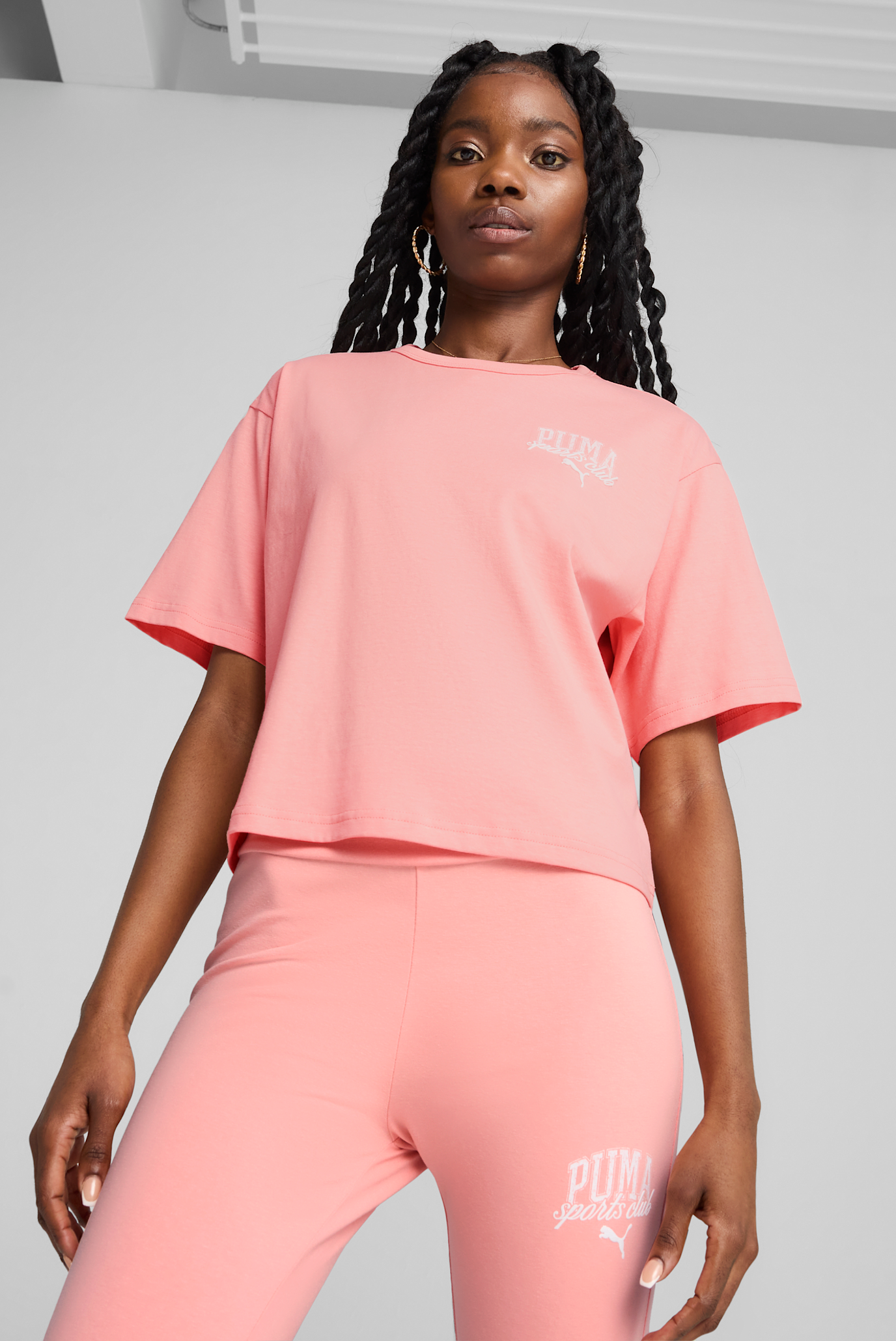 Женская розовая футболка PUMA CLASS Relaxed Crop Tee Women 1