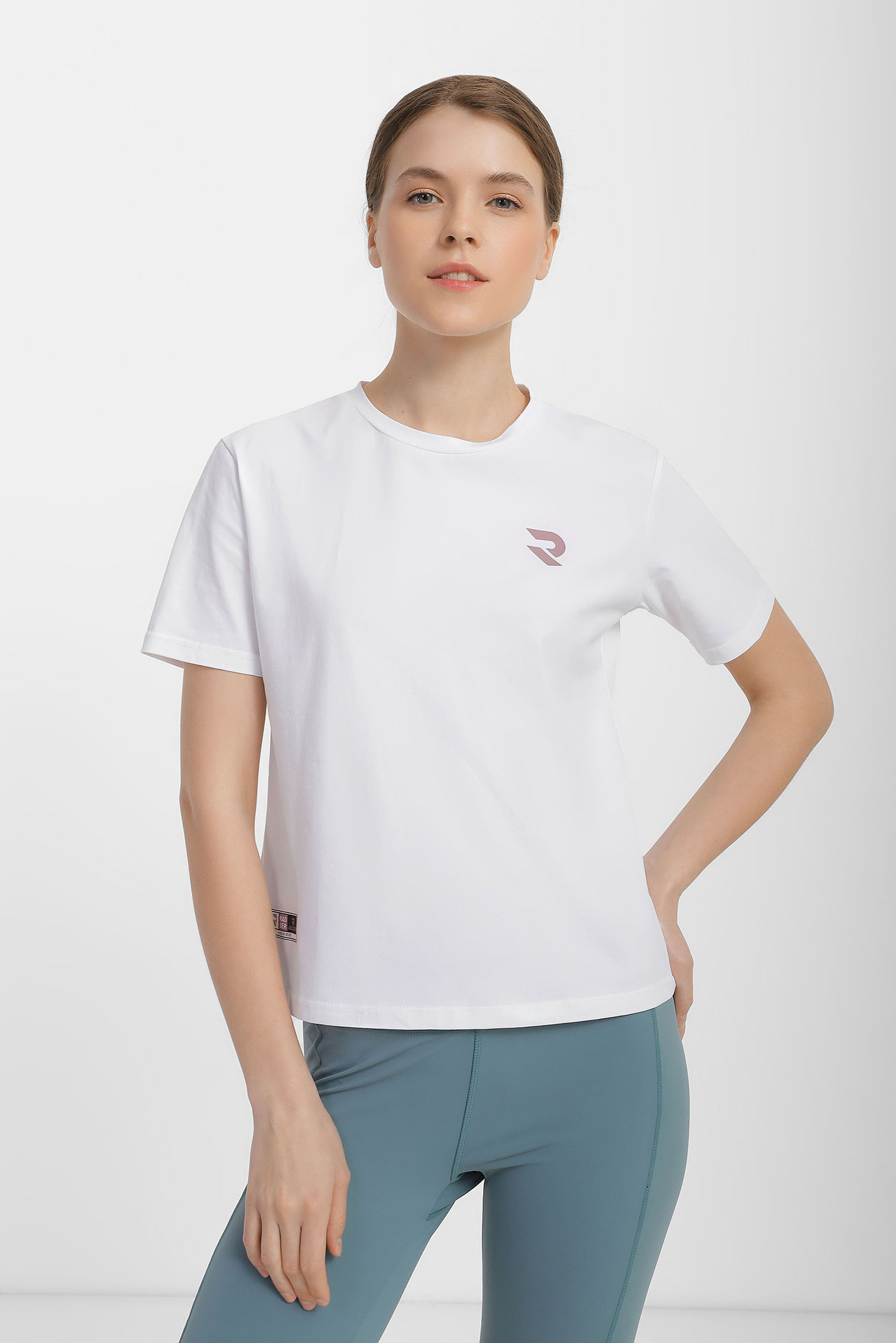 Женская белая футболка Sealy 1