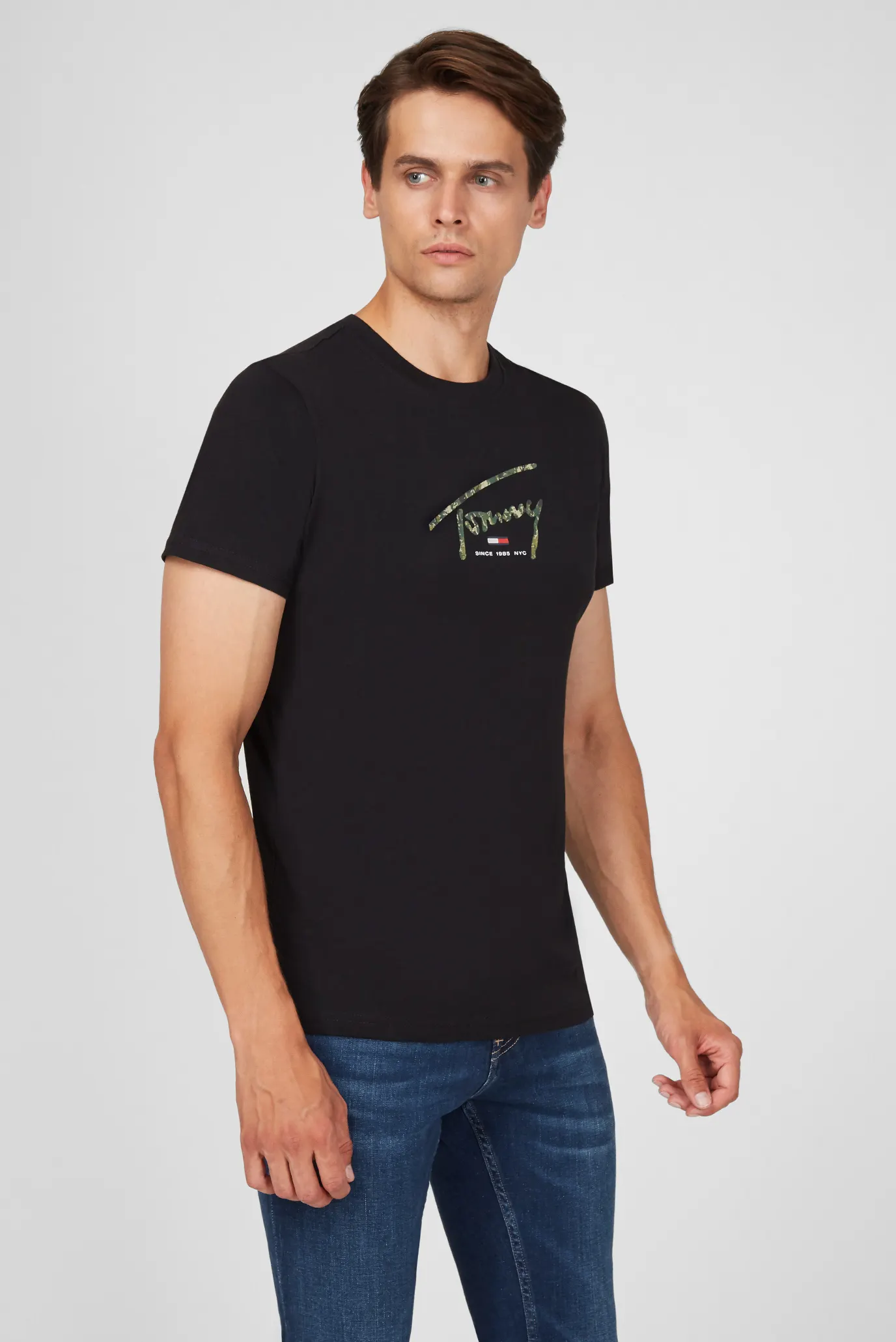 Чоловіча чорна футболка TJM HAND WRITTEN LINEAR LOGO TEE Tommy Jeans  DM0DM10945 — MD-Fashion