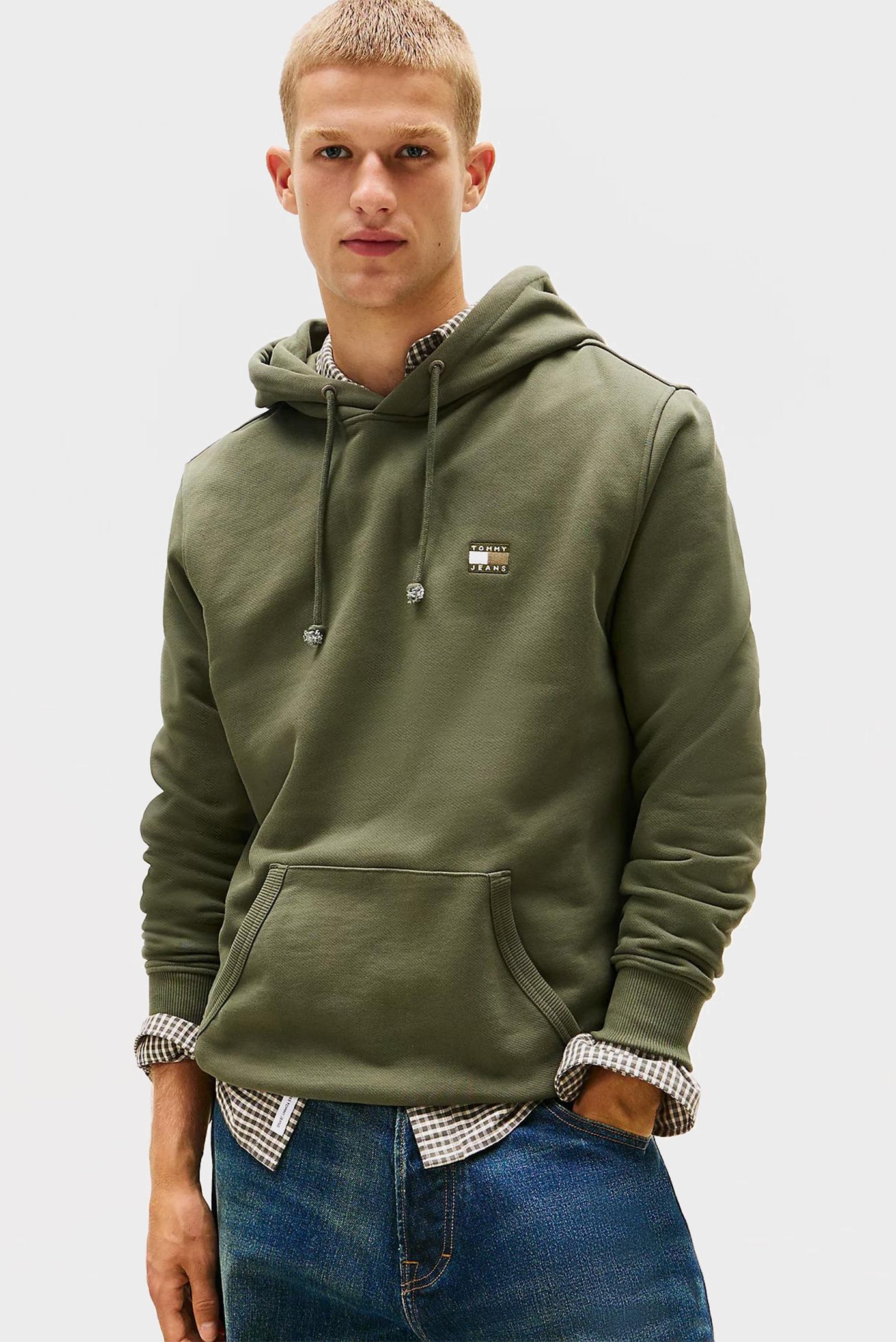 Мужское оливковое худи BADGE Оливковый M Tommy Jeans DM0DM20258 Мужское оливковое худи BADGE Оливковый M Tommy Jeans DM0DM20258