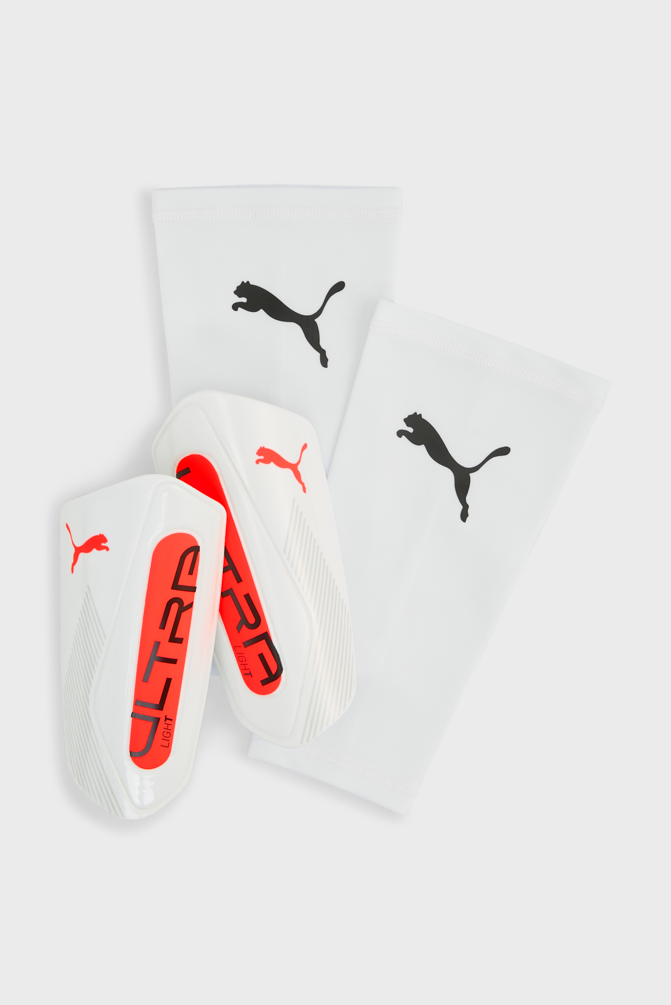 Белые футбольные щитки ULTRA Light Football Sleeve Shinguards 1