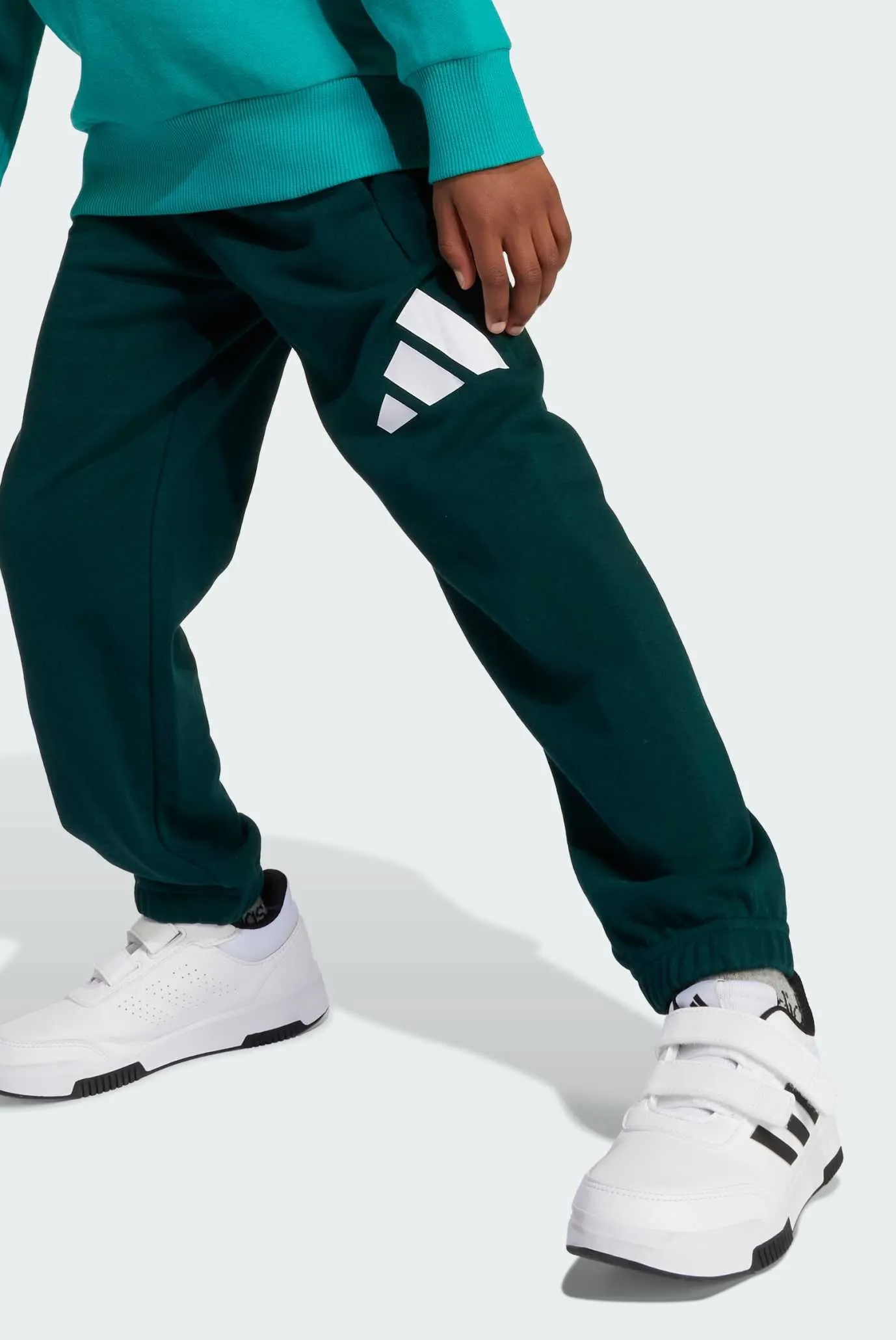 Детский спортивный костюм (свитшот, брюки) Essentials Kids 5