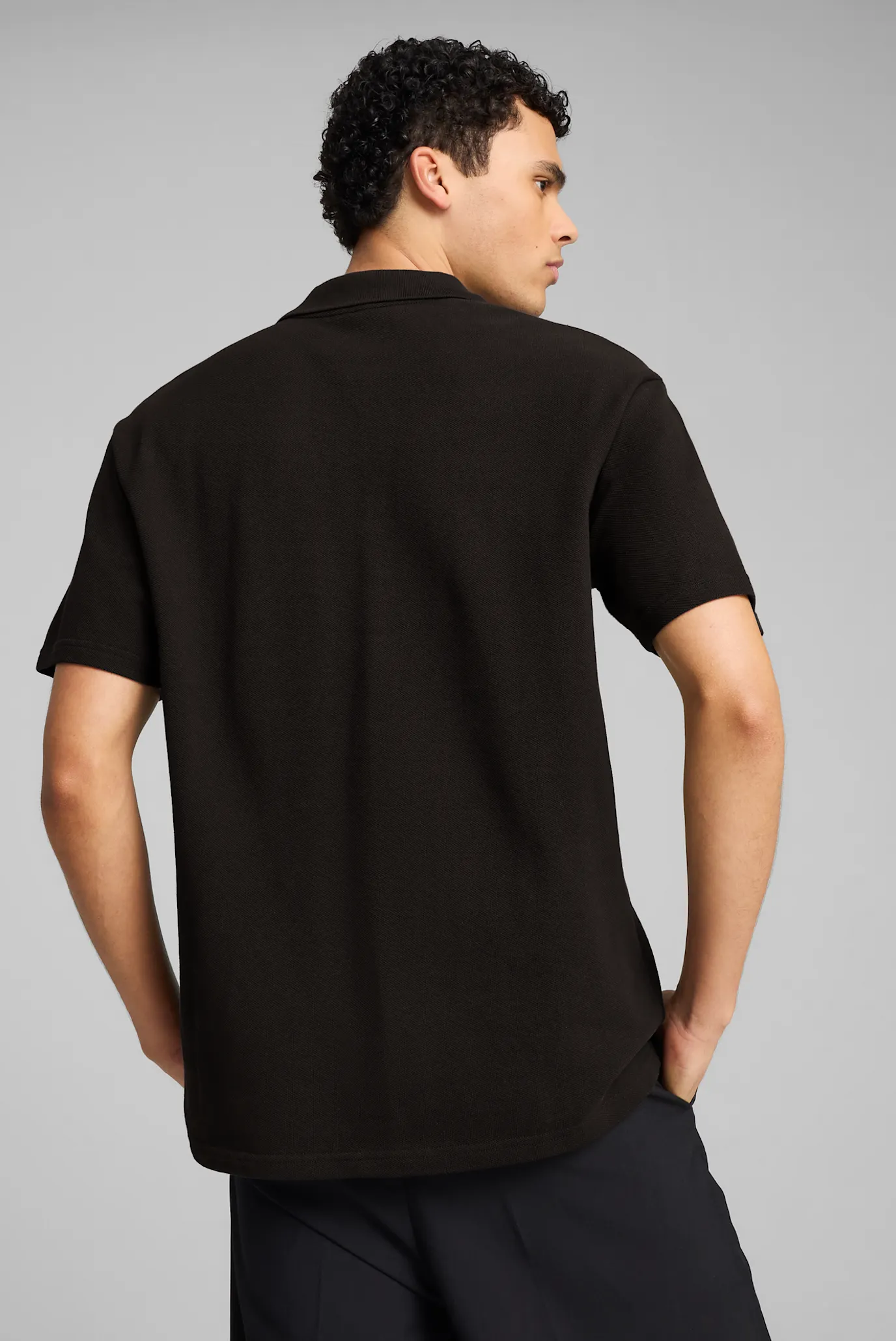 Чоловіче чорне поло WARDROBE ESS Pique Relaxed Polo Men 3