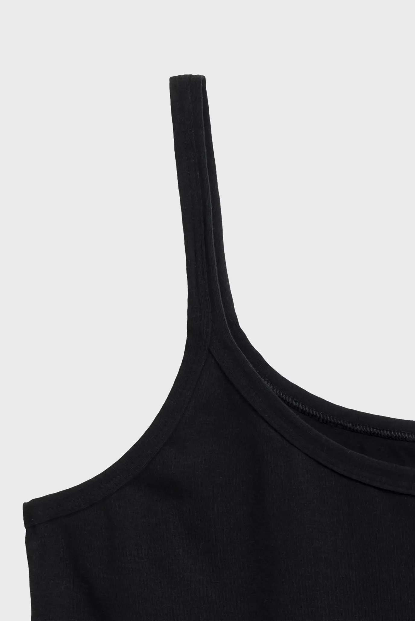 Женская черная майка 4