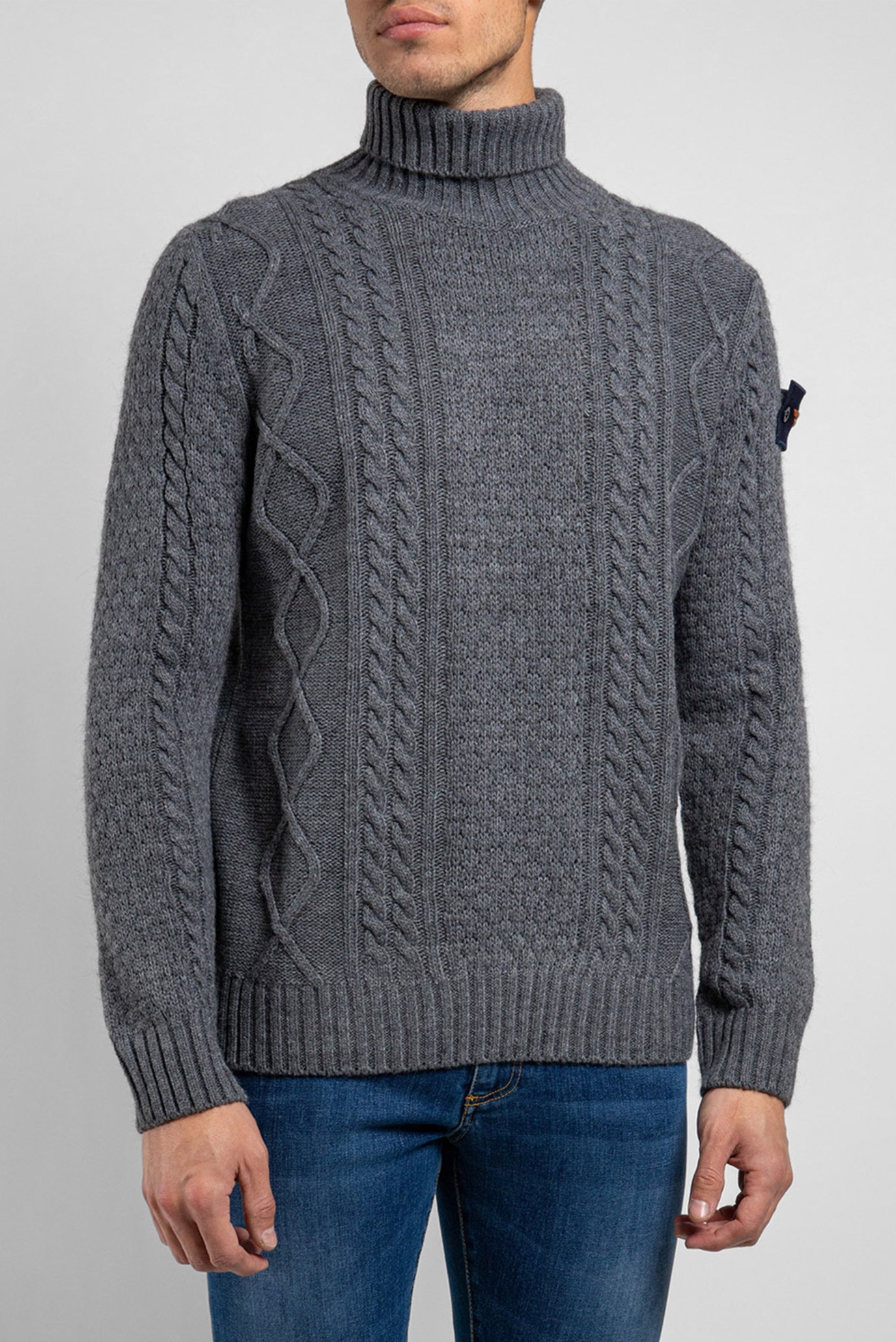 Мужской серый шерстяной свитер 1