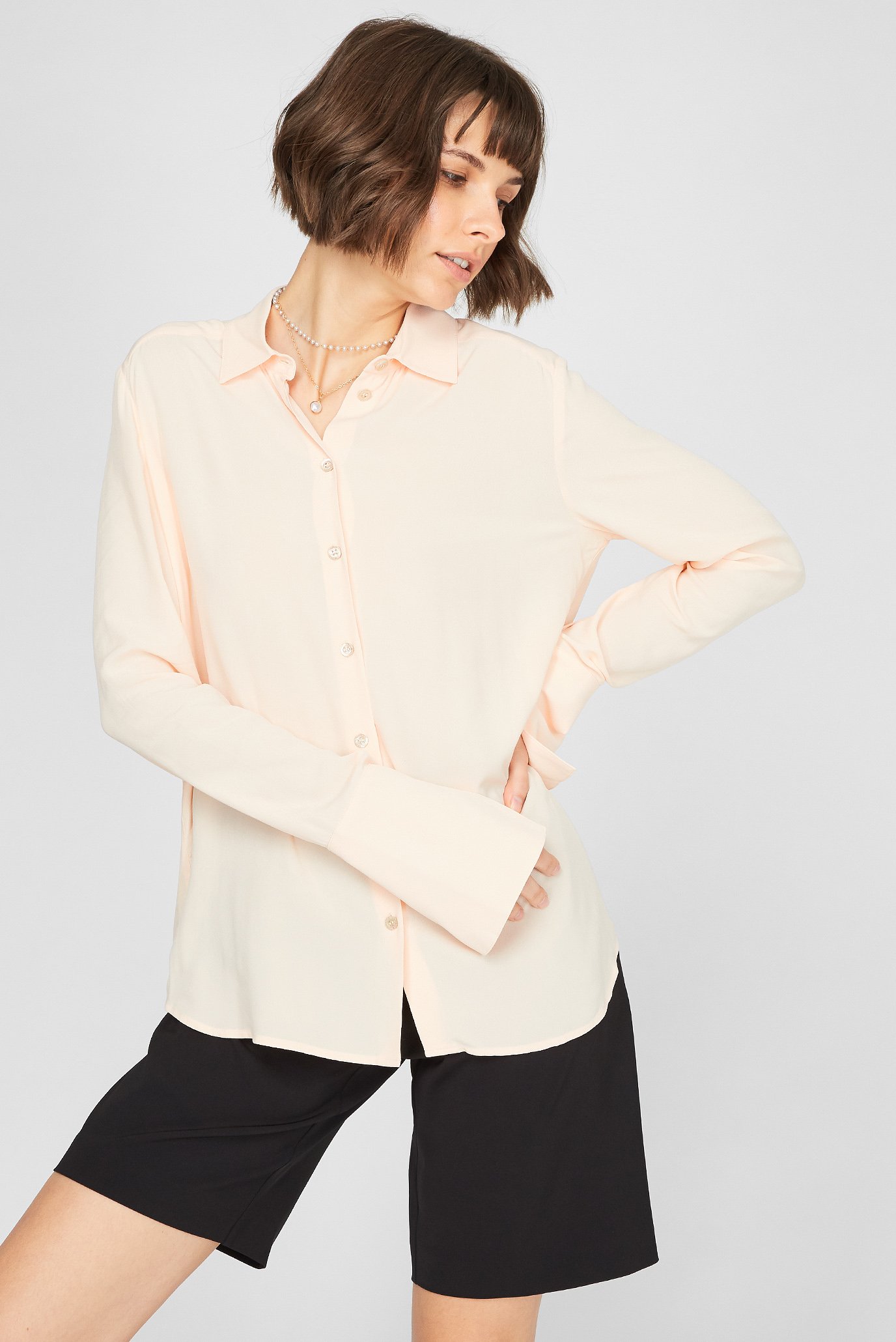 Женская персиковая блуза 1