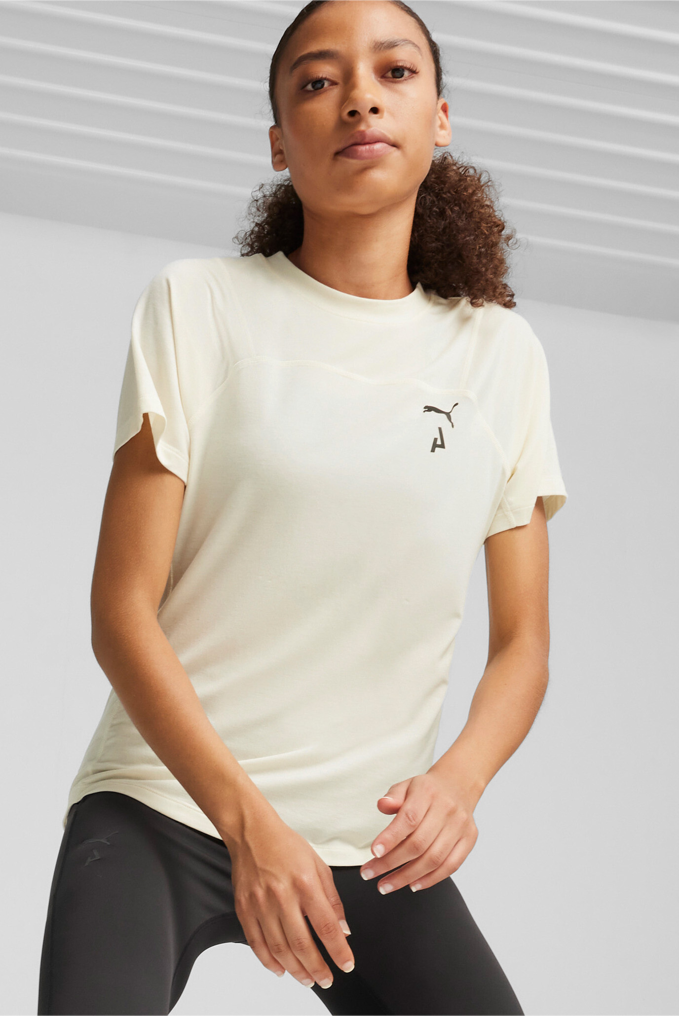 Женская белая футболка SEASONS Women's Tee 1