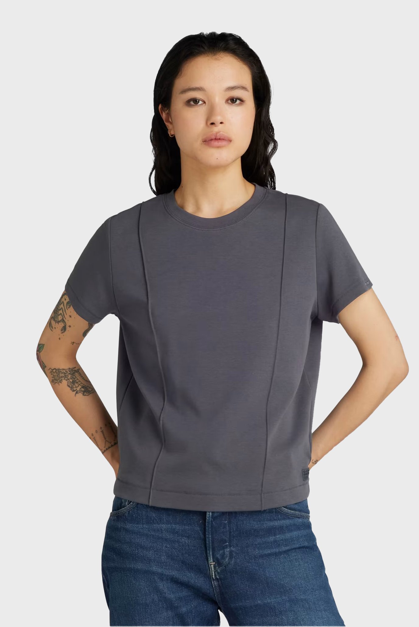 Женская темно-серая футболка Pintuck Tapered 1