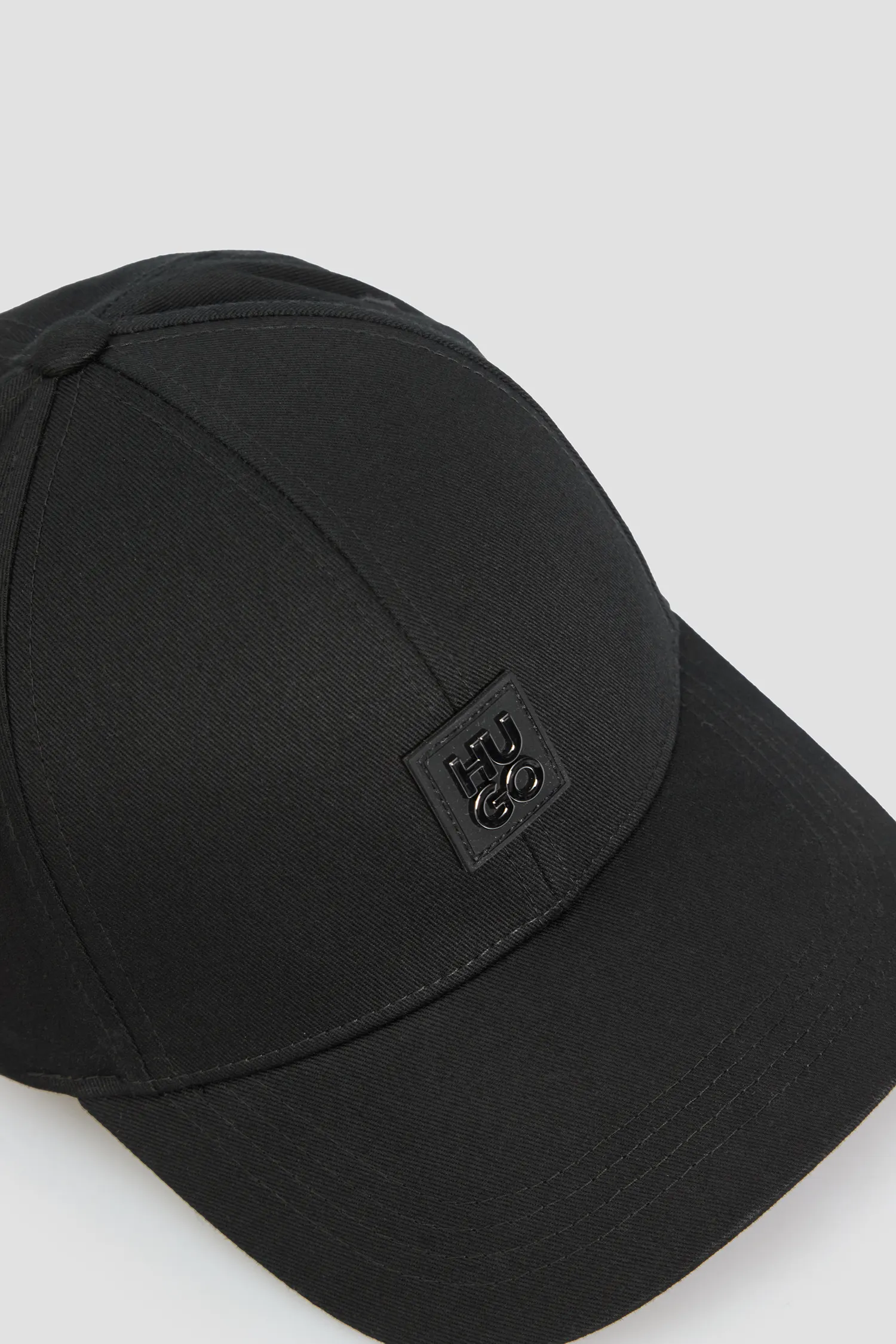 Мужская черная кепка 3