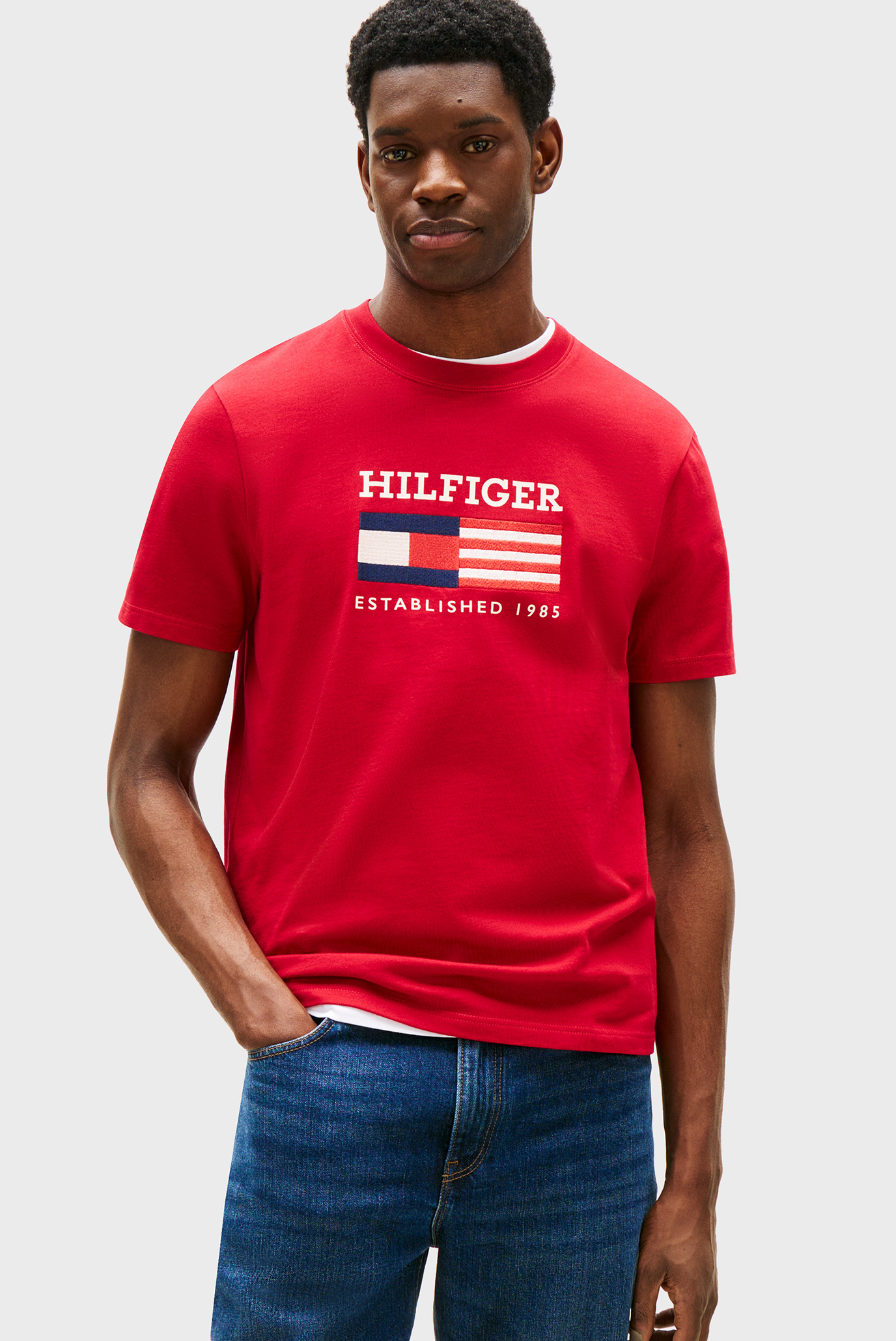 Мужская красная футболка AMERICANA MONOTYPE FLAG BOX Красный XXL Tommy Hilfiger MW0MW39843 Мужская красная футболка AMERICANA MONOTYPE FLAG BOX Красный XXL Tommy Hilfiger MW0MW39843