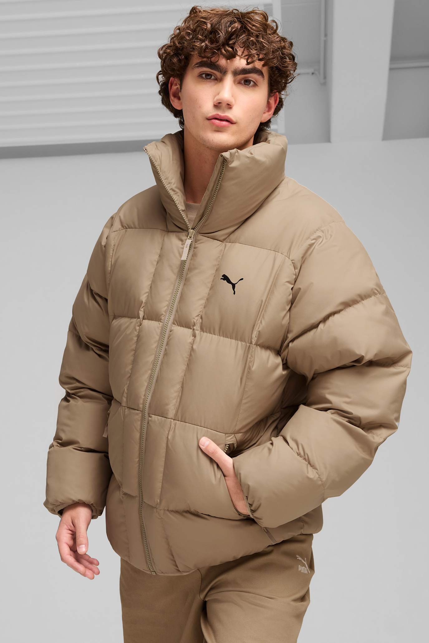 Чоловічий бежевий пуховик Puffer Jacket Men 1